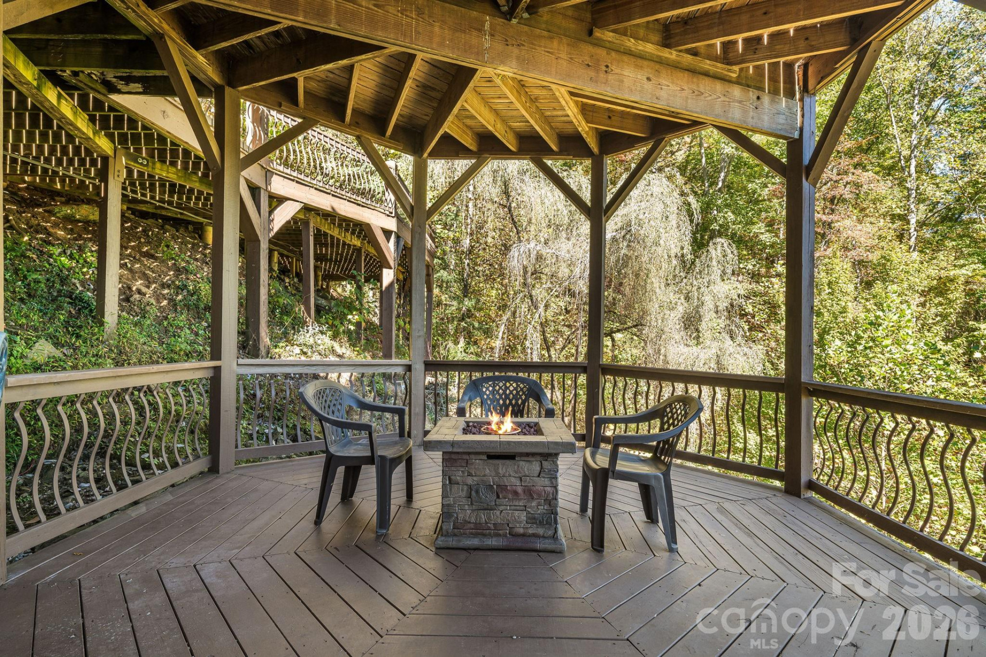 2076 Fontana Road - Photo 31