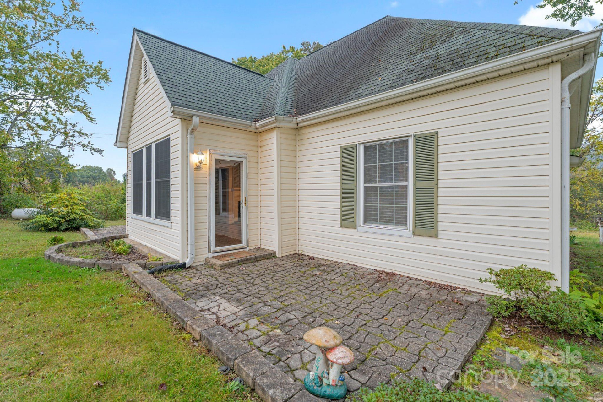 6921 Harmony Grove Road - Photo 2