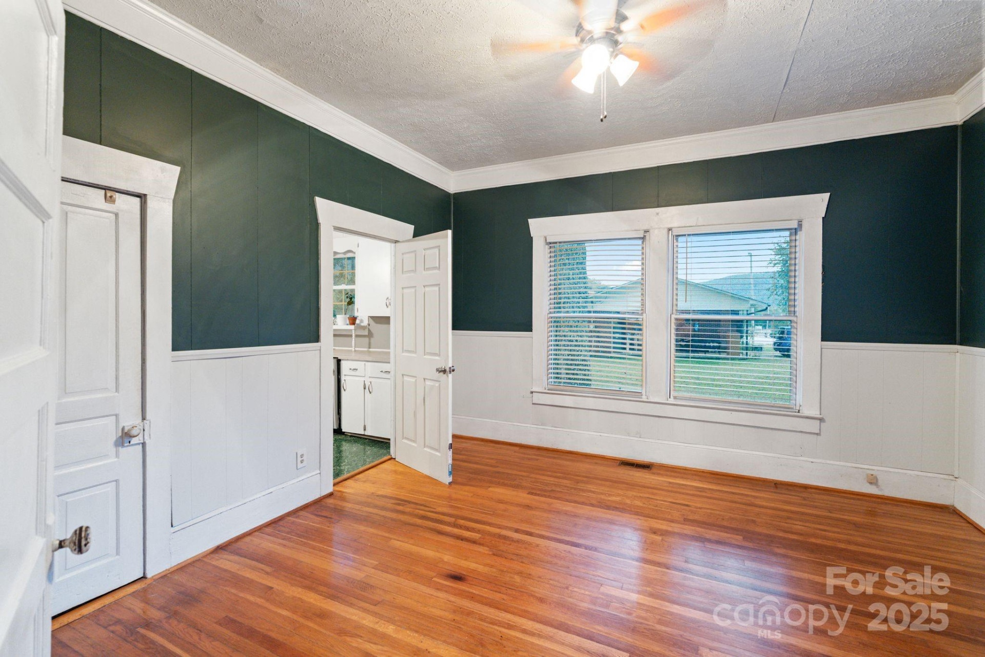 6921 Harmony Grove Road - Photo 15