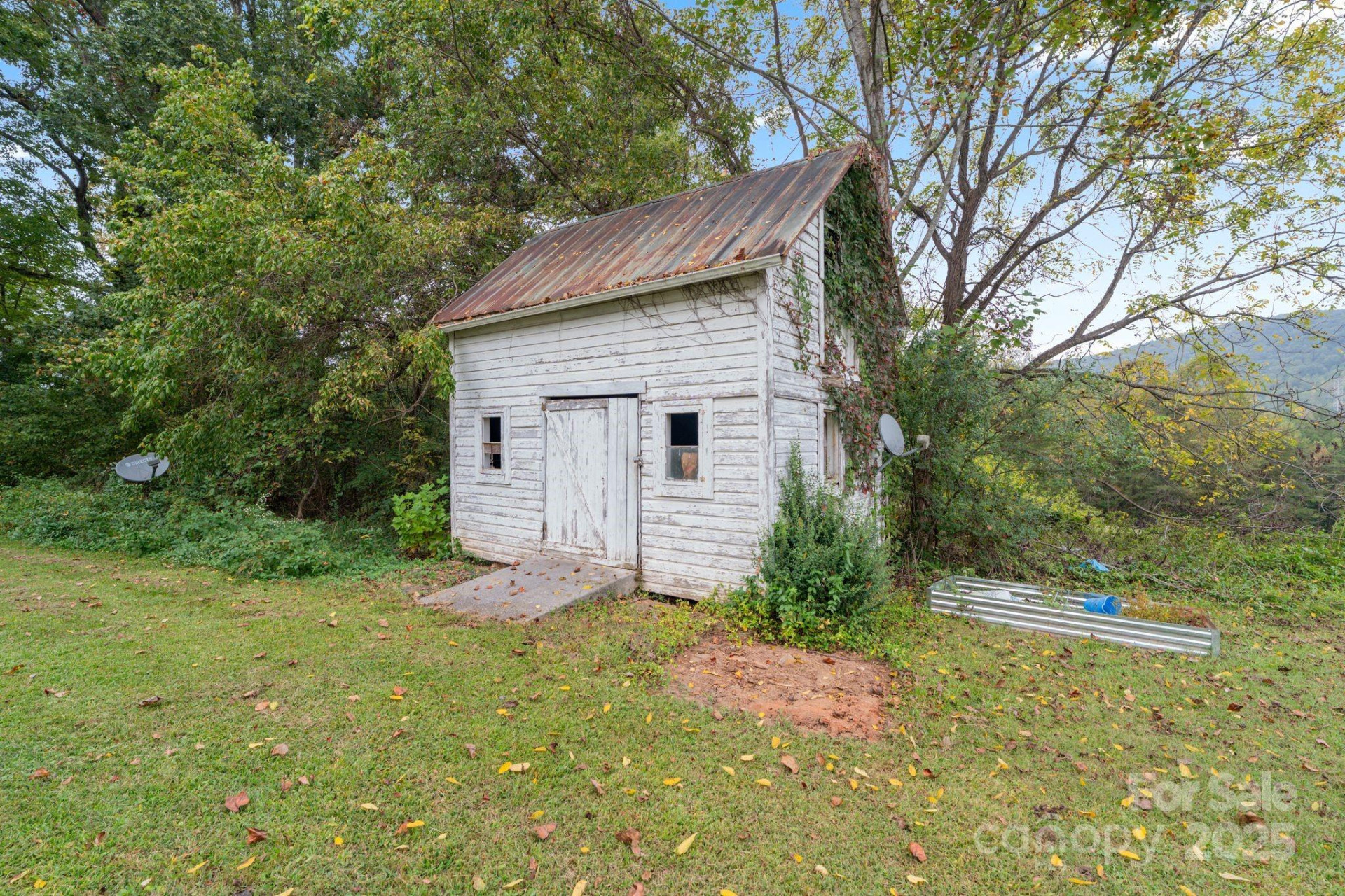 6921 Harmony Grove Road - Photo 4