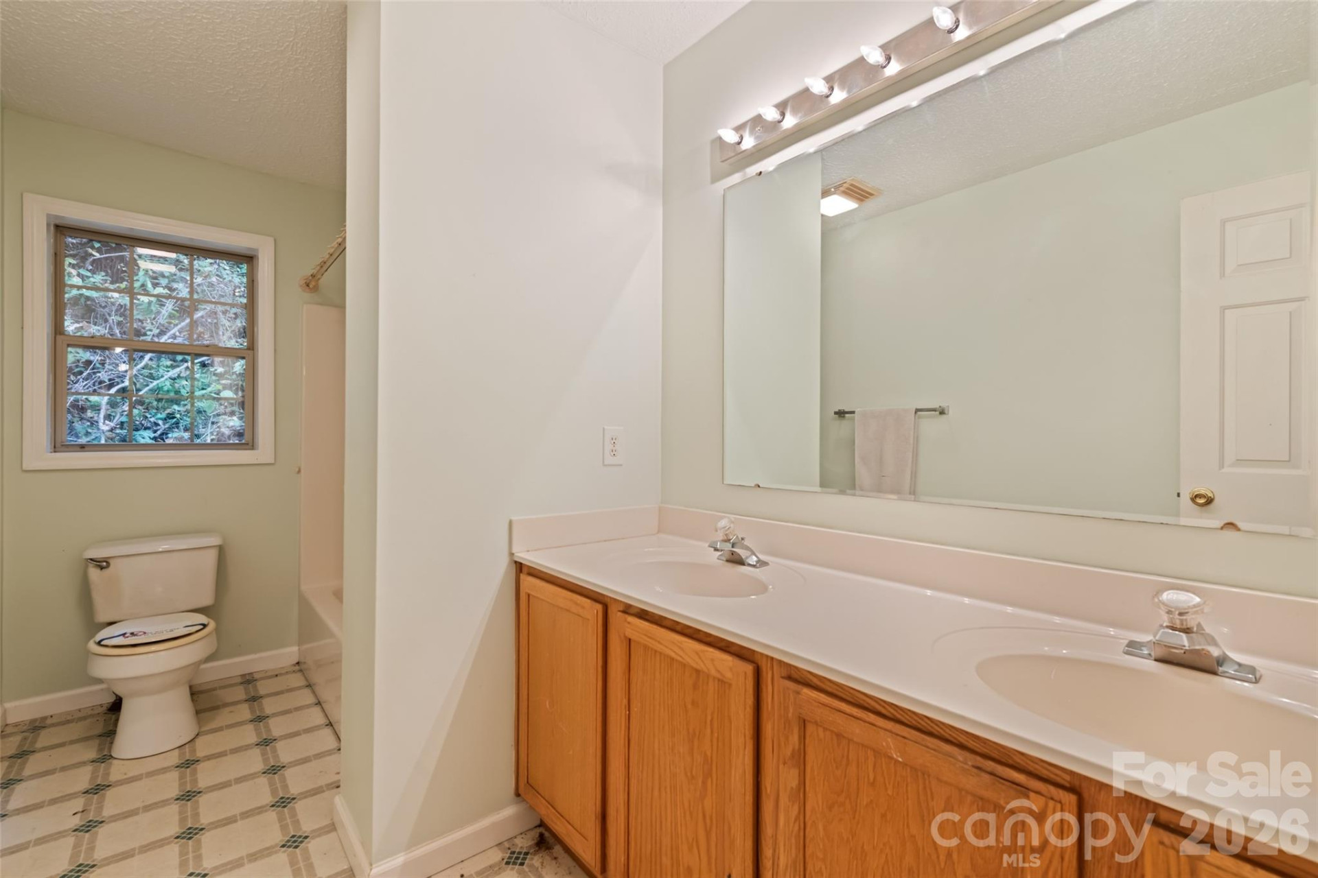 42 Greenview Drive - Photo 18