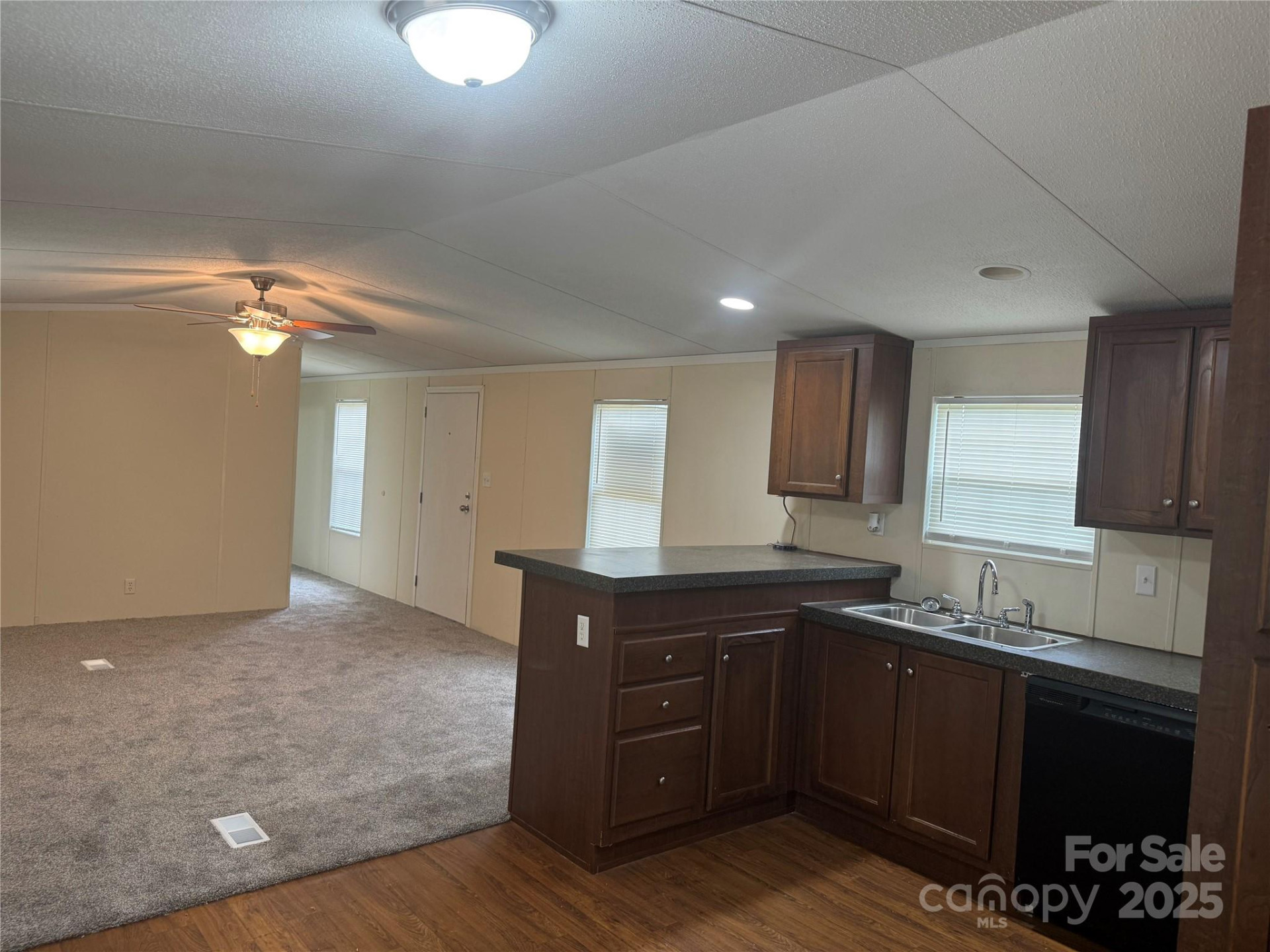 28 Cody Brian Drive - Photo 9