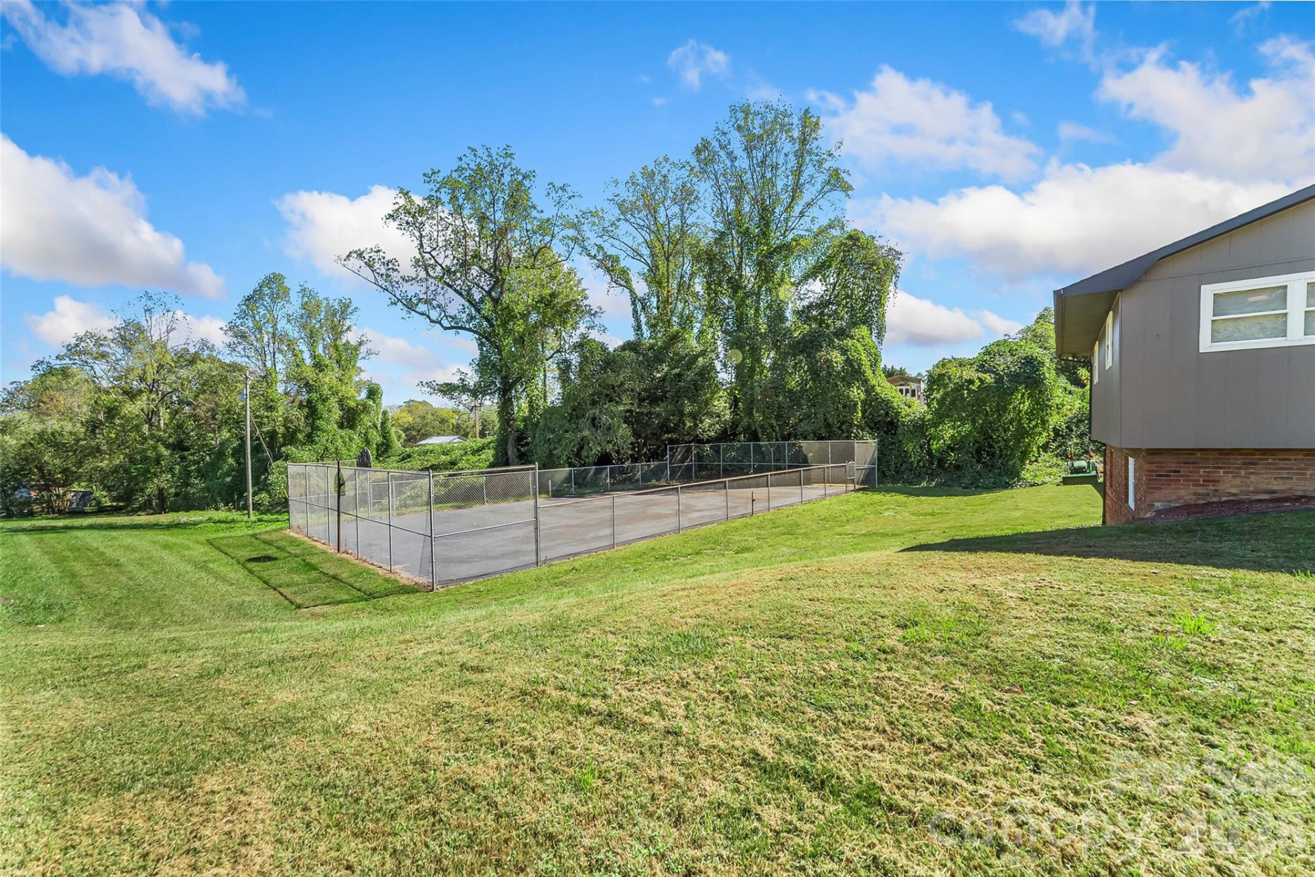 1300 Hankins Road - Photo 4