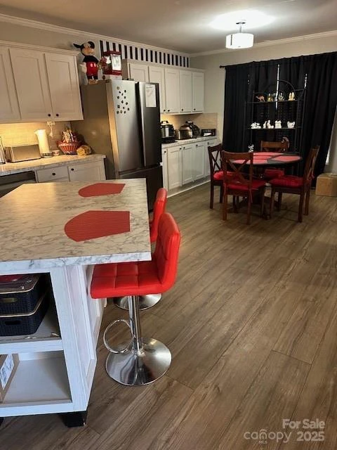 847 Kathryn Drive - Photo 4