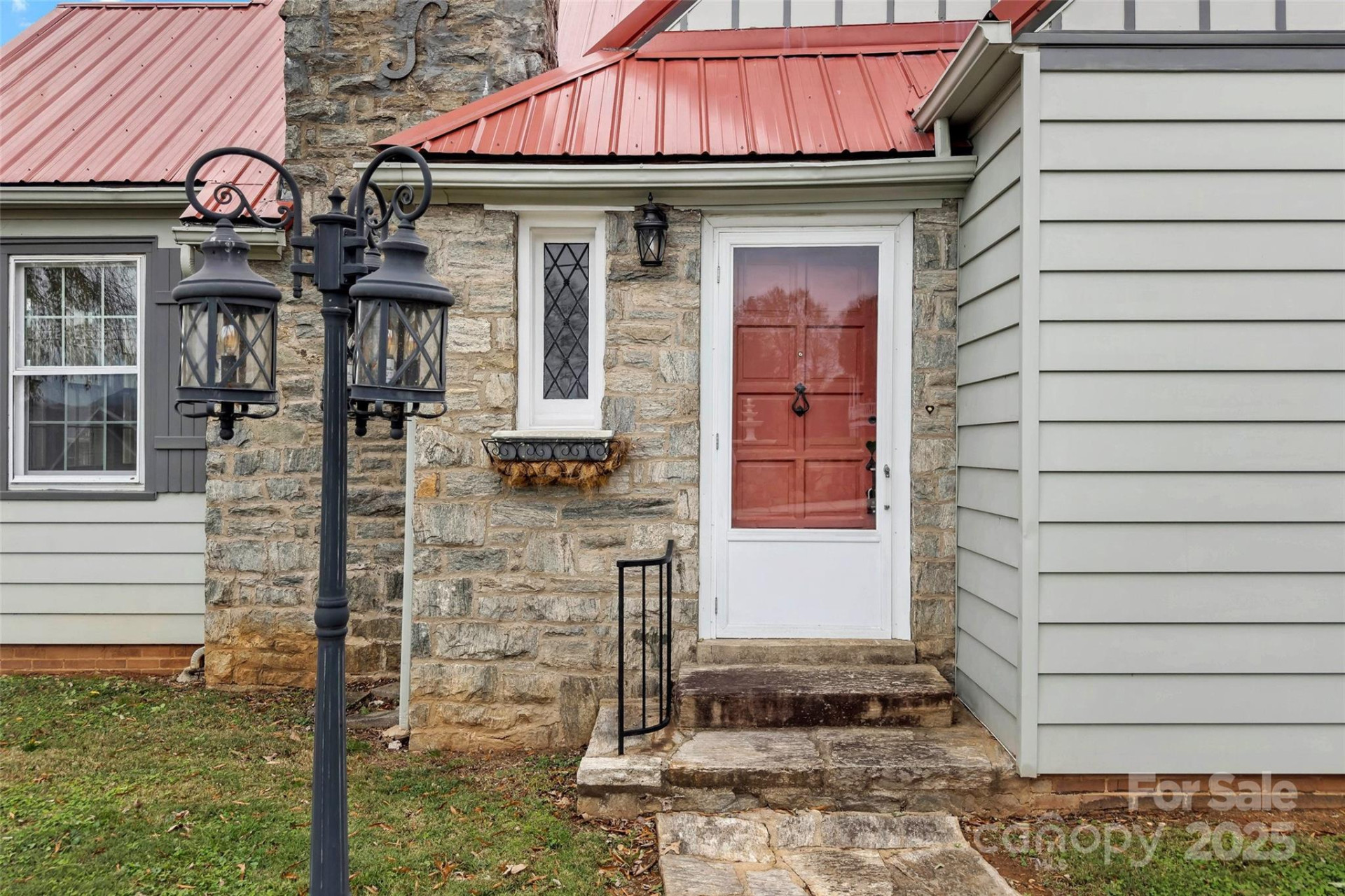 141 Madison Street - Photo 5