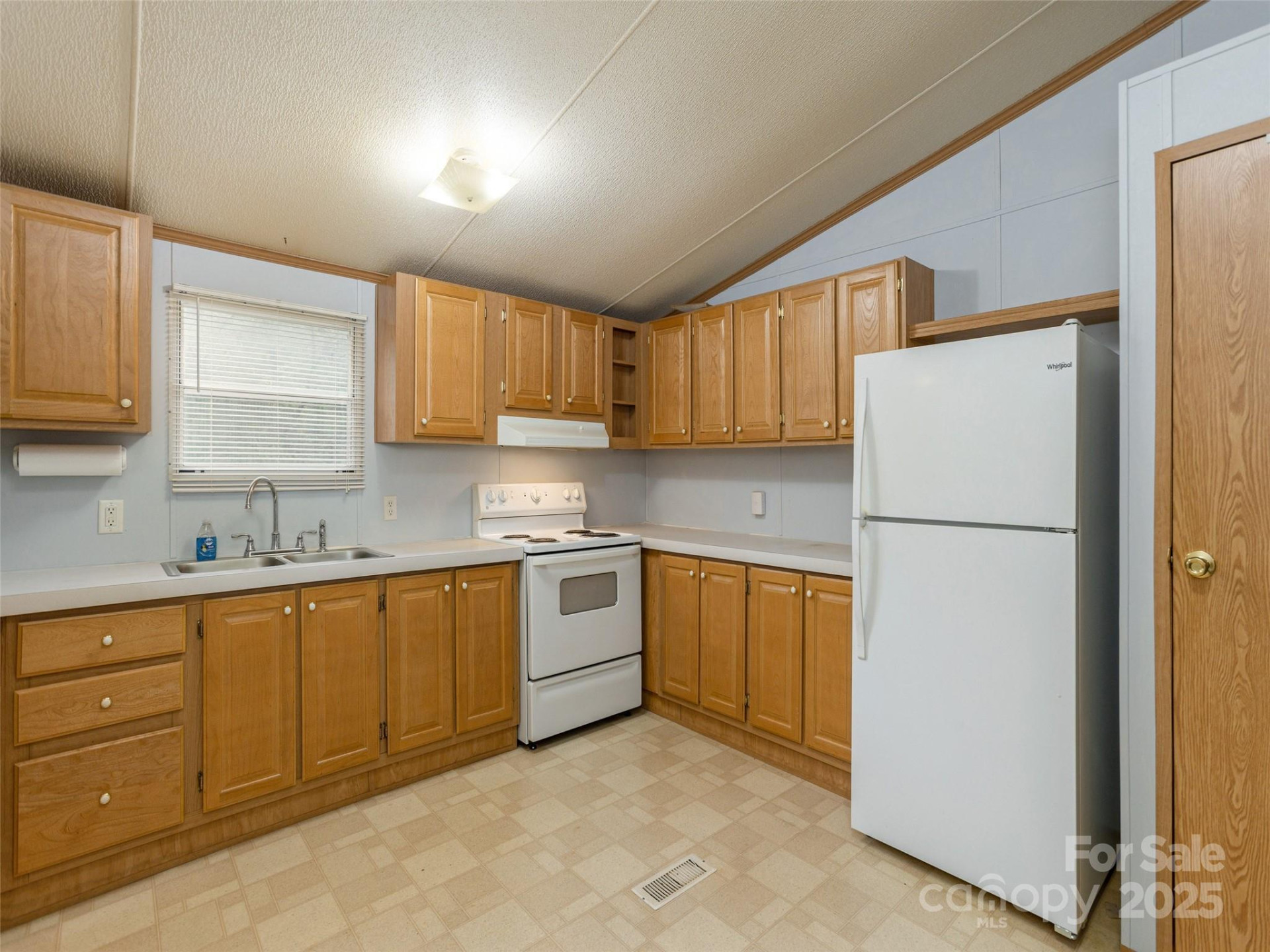 81 Mount Airy Road - Photo 7