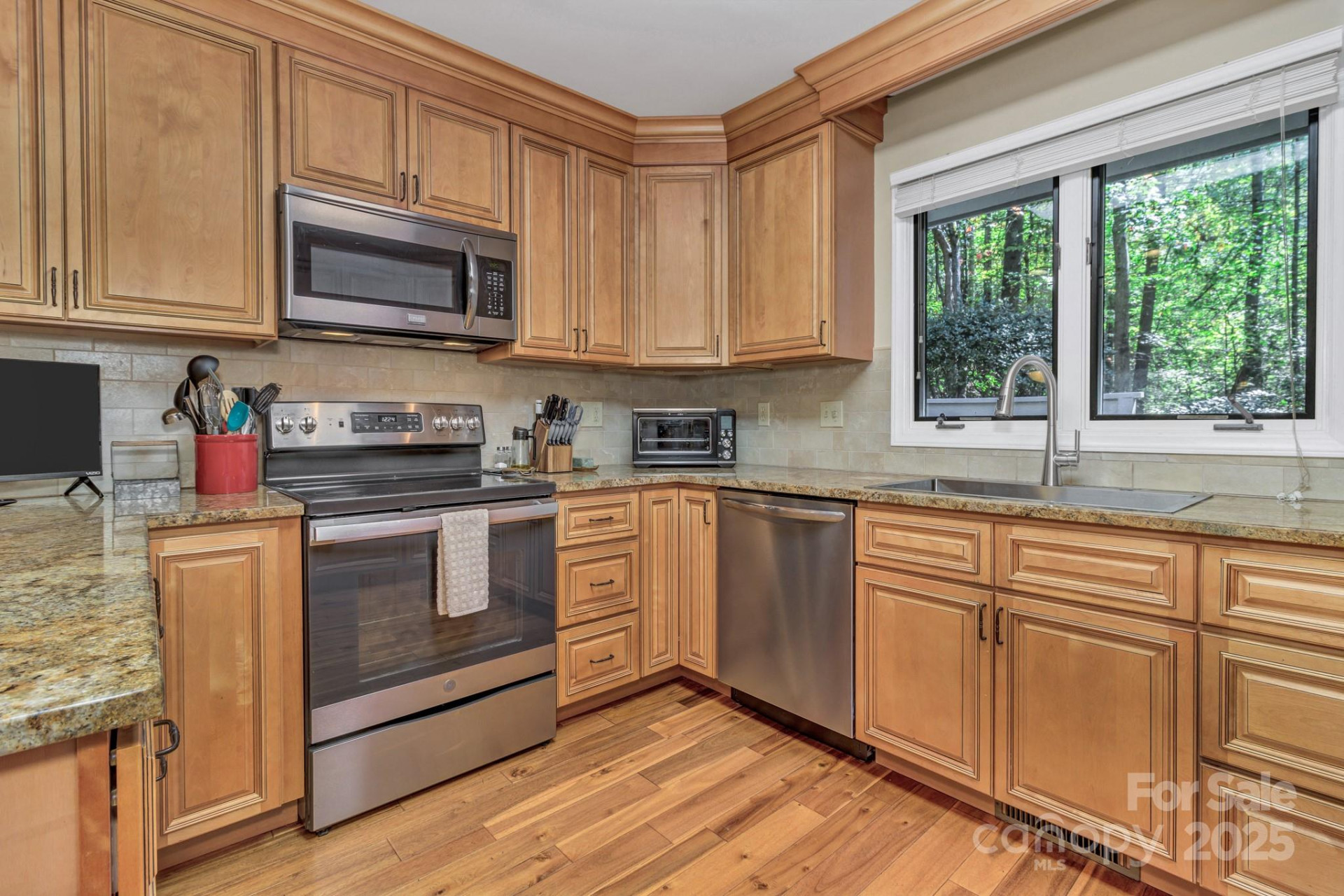 23 Cedarwood Trail #B - Photo 13