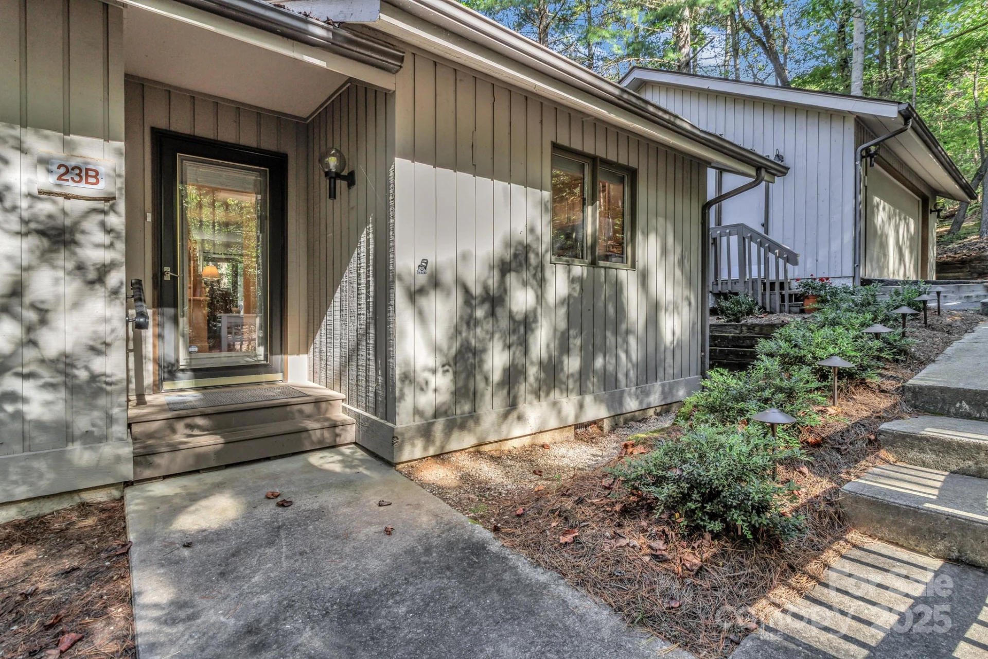 23 Cedarwood Trail #B - Photo 4