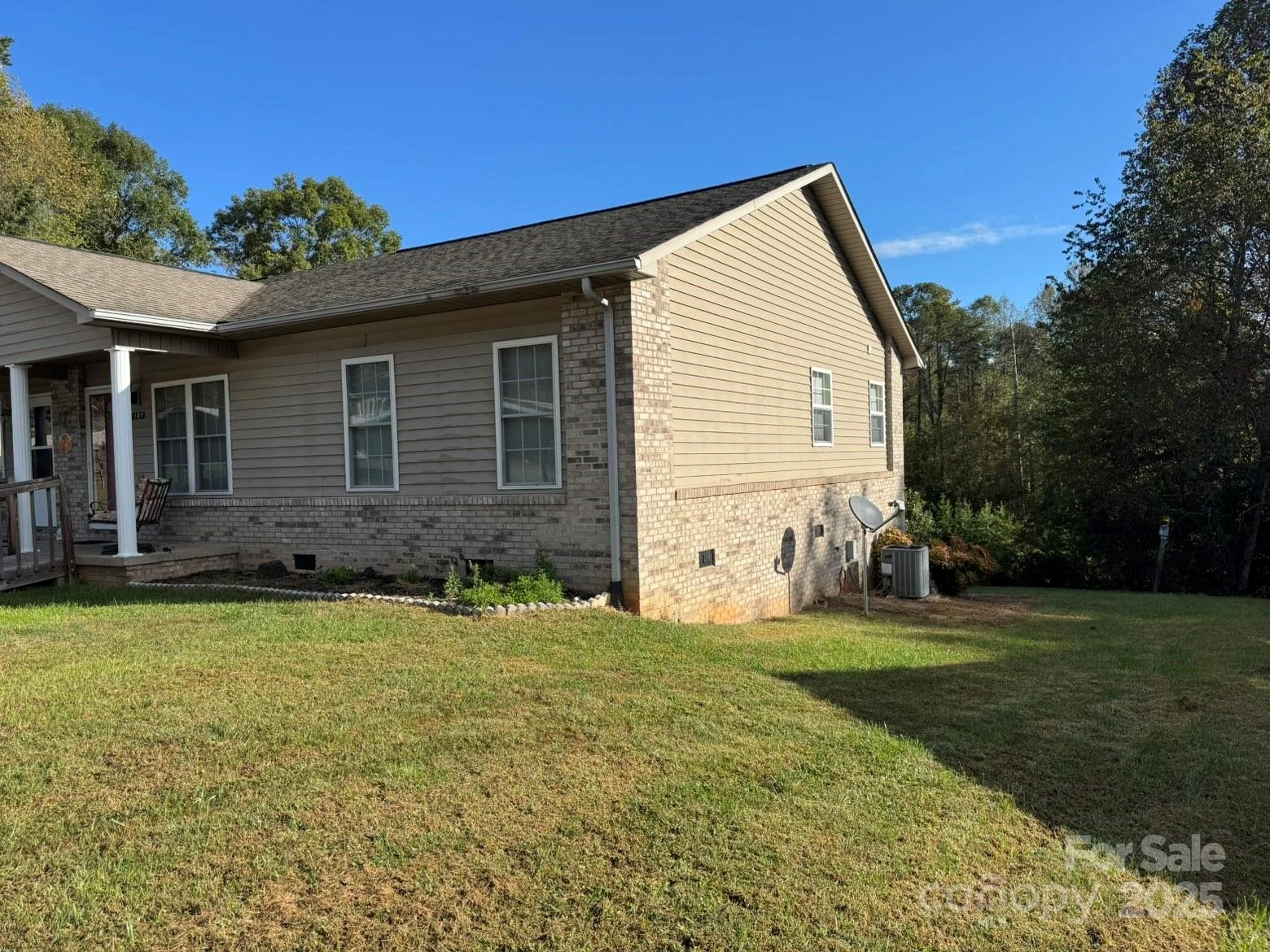 101 Whispering Pines Drive - Photo 2