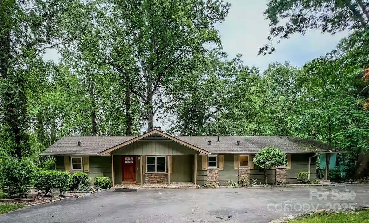 501 Fairway Drive - Photo 3