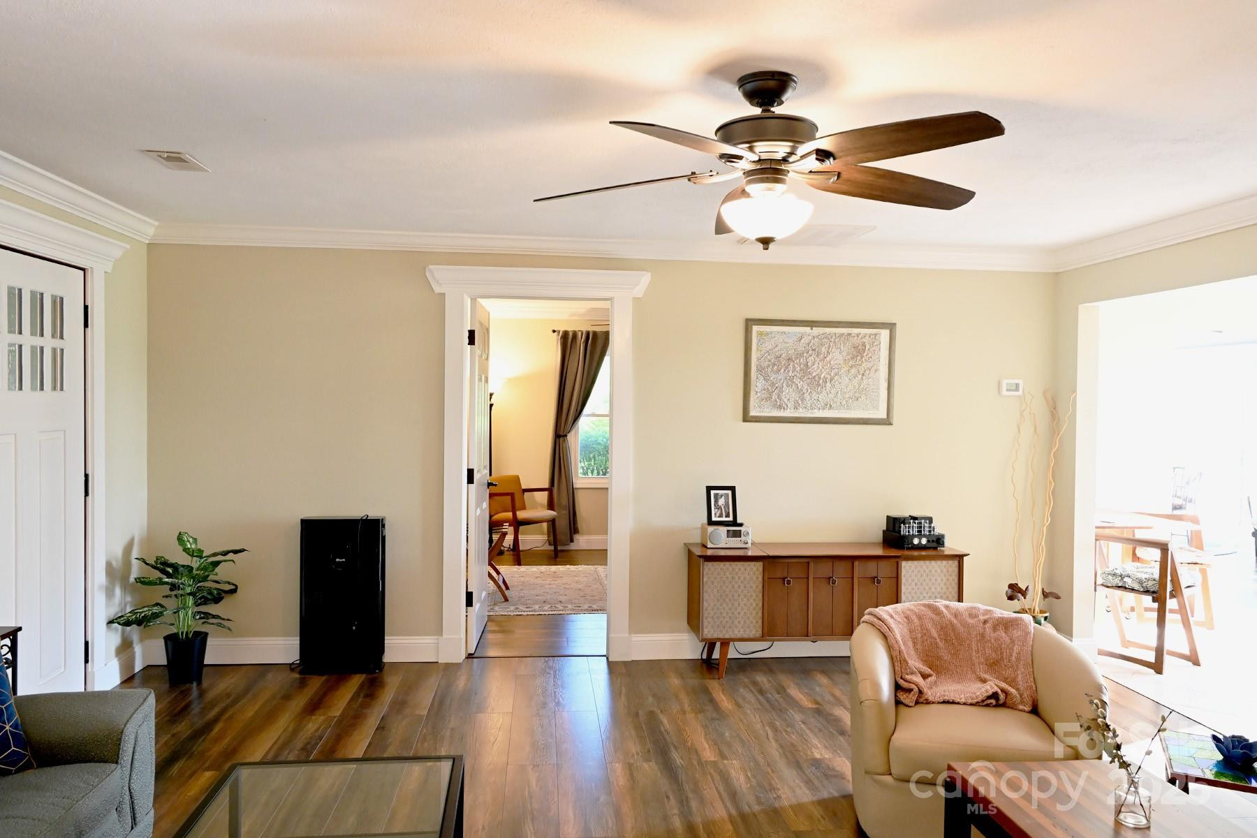 501 Fairway Drive - Photo 9