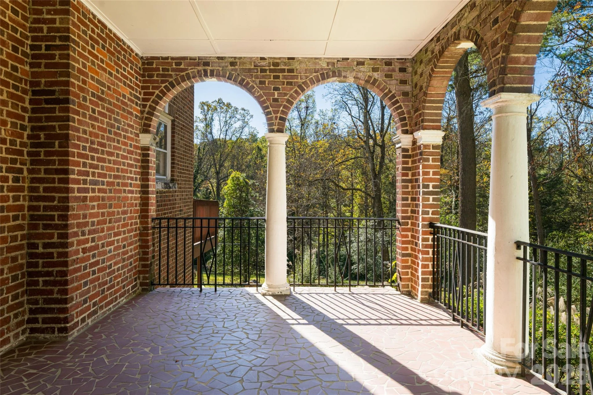 325 Vanderbilt Road - Photo 5