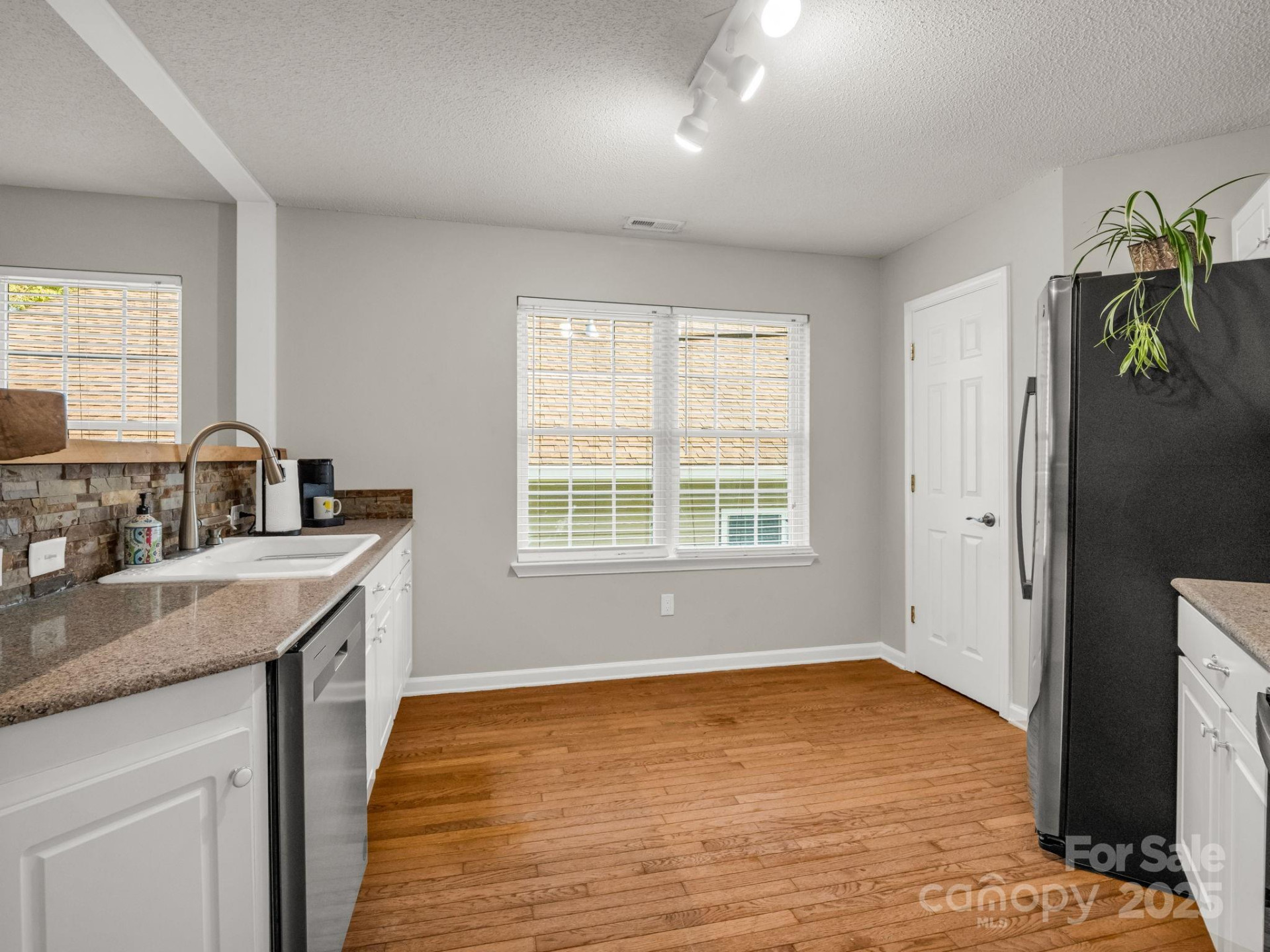 110 Creeks End Circle - Photo 10