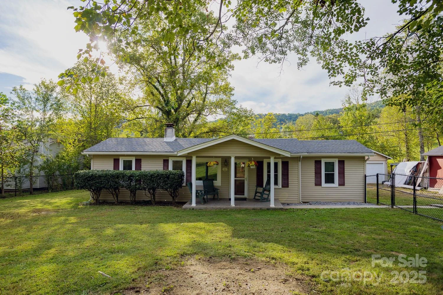 948 Riceville Road - Photo 3