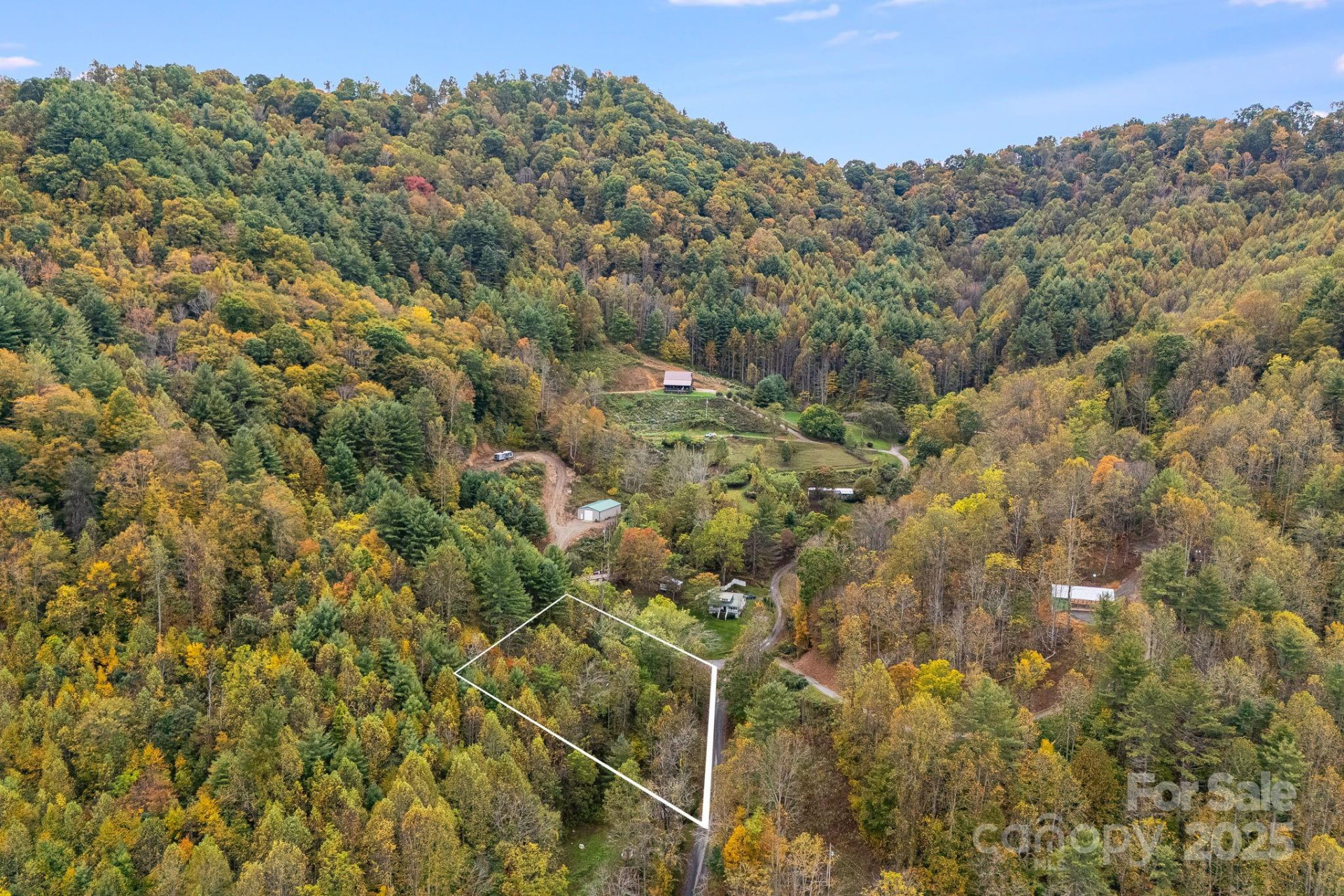 211 Evergreen Road - Photo 2