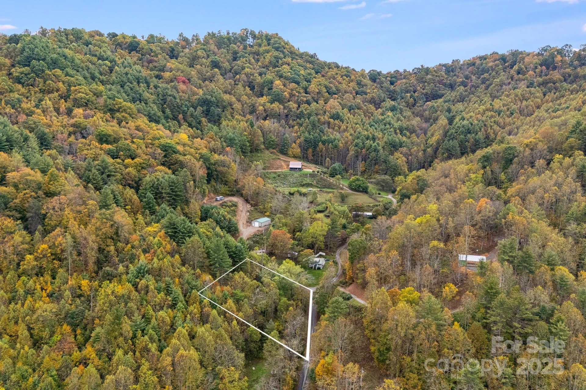 211 Evergreen Road - Photo 2