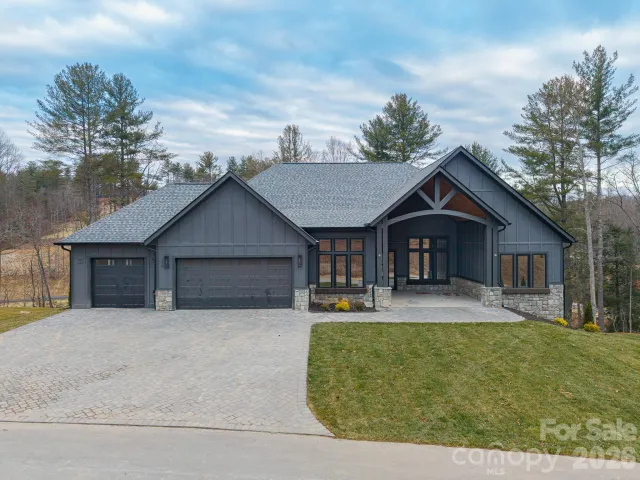 132 Sunridge Avenue