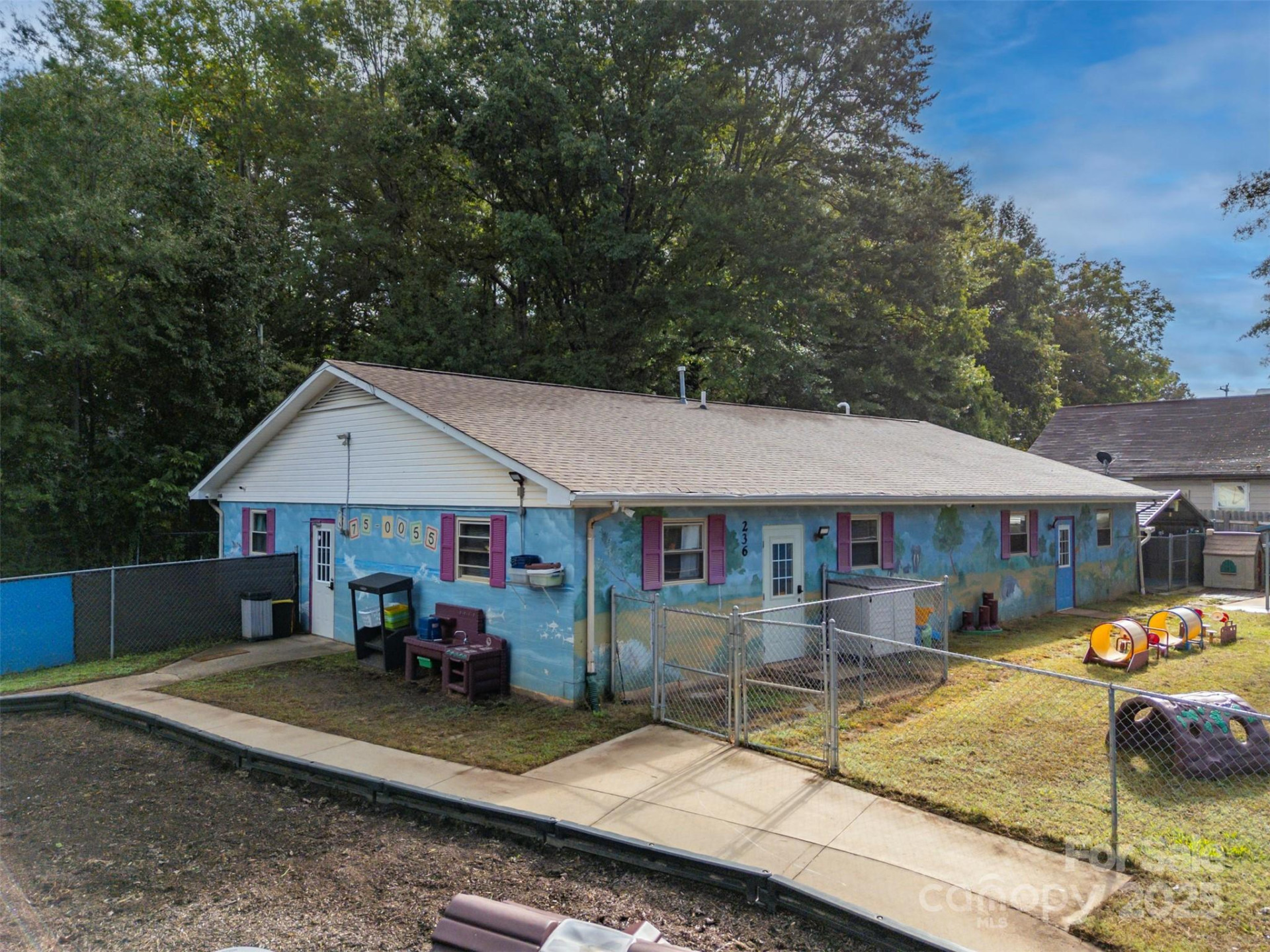 236 Textile Avenue - Photo 3