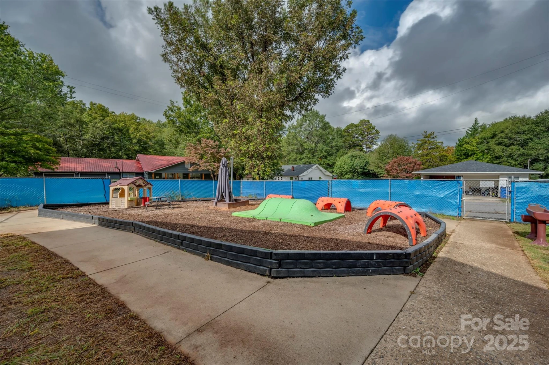 236 Textile Avenue - Photo 10