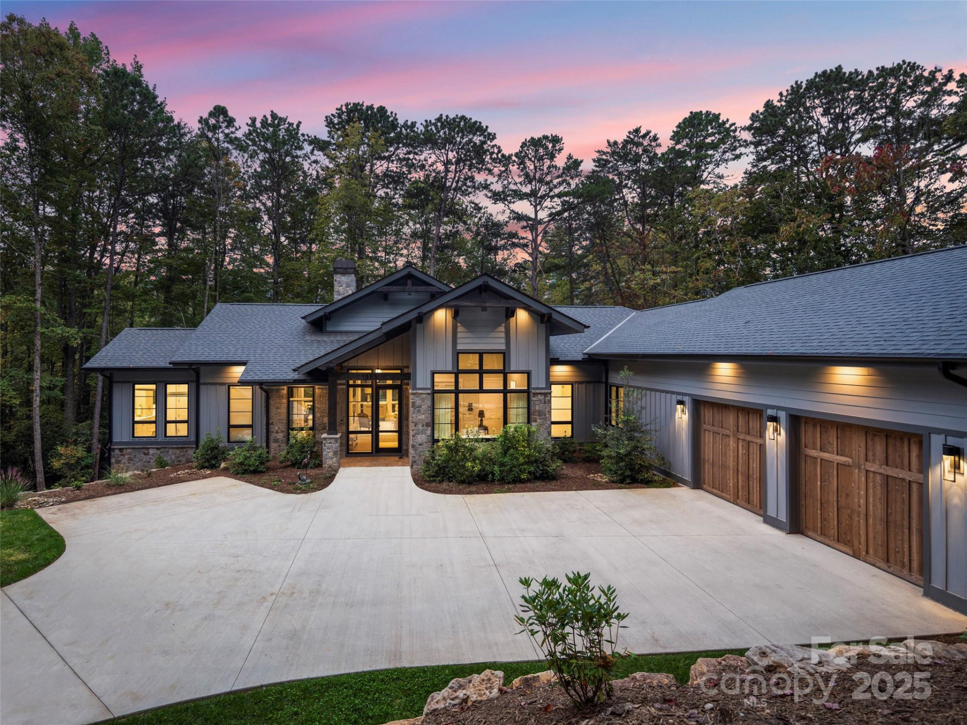 1565 Country View Way - Photo 2
