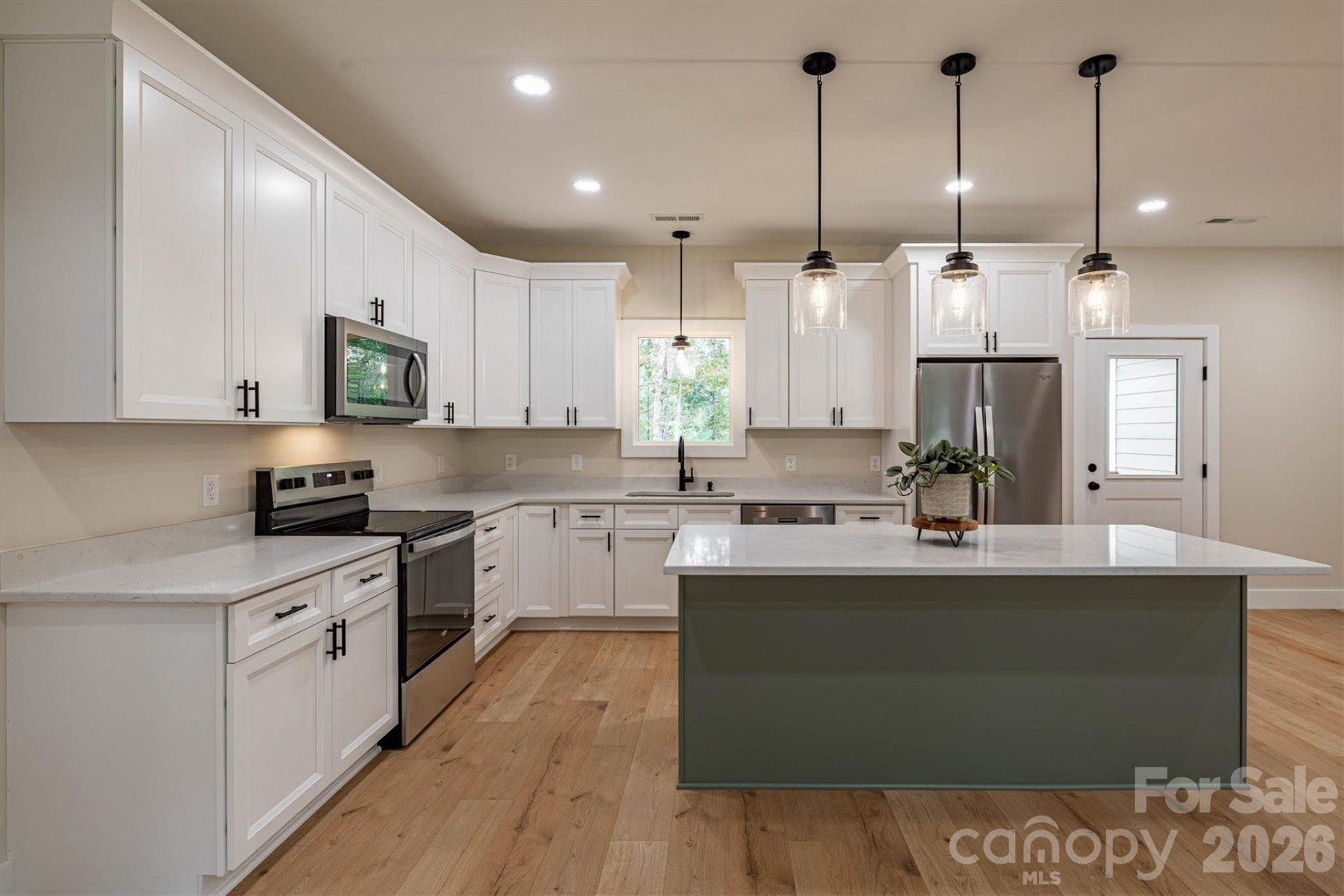 1008 Faith Court - Photo 7