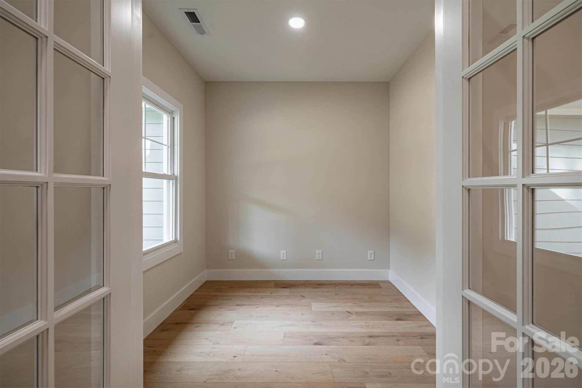 1008 Faith Court - Photo 10