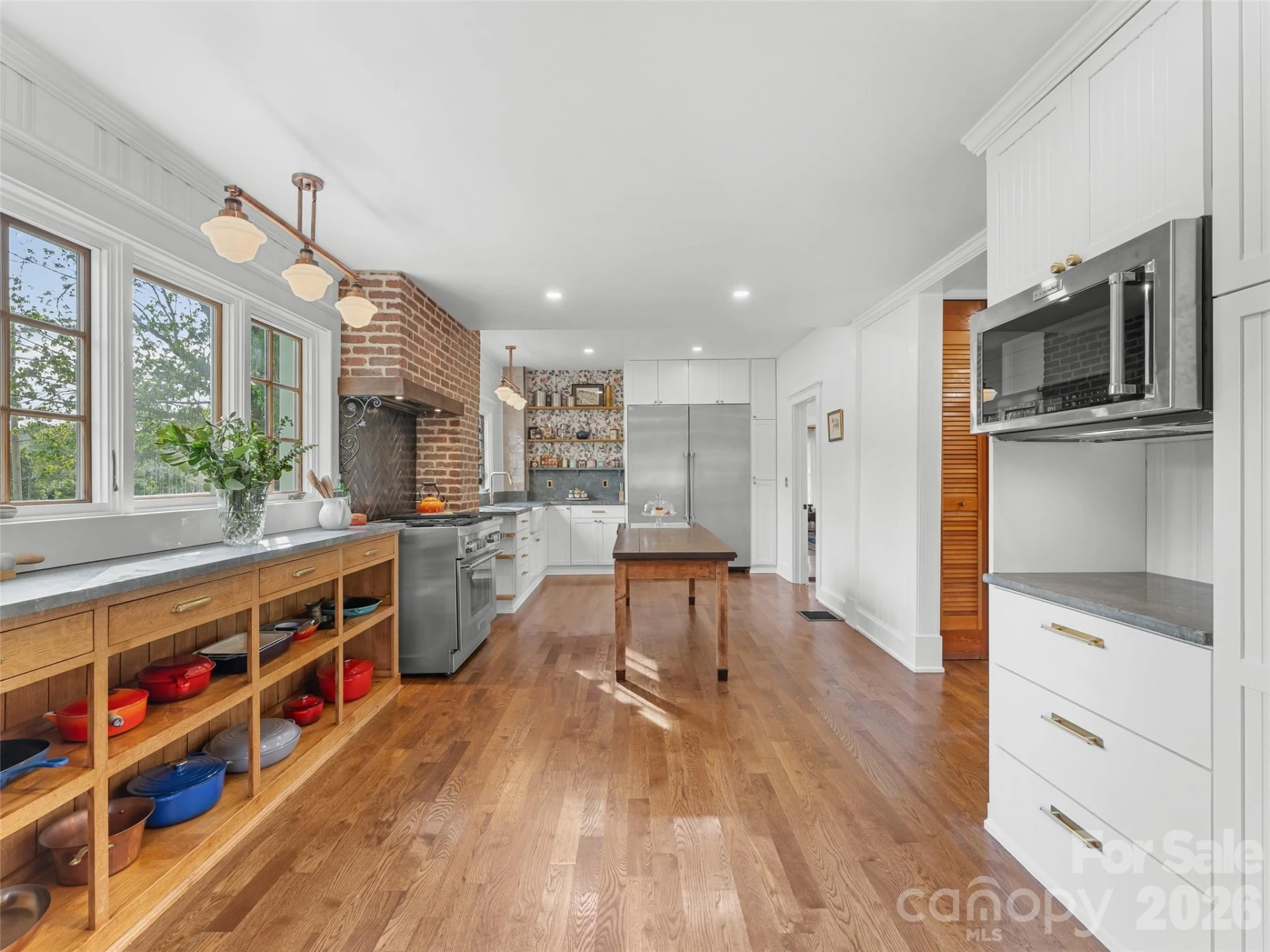 505 Country Club Road - Photo 2