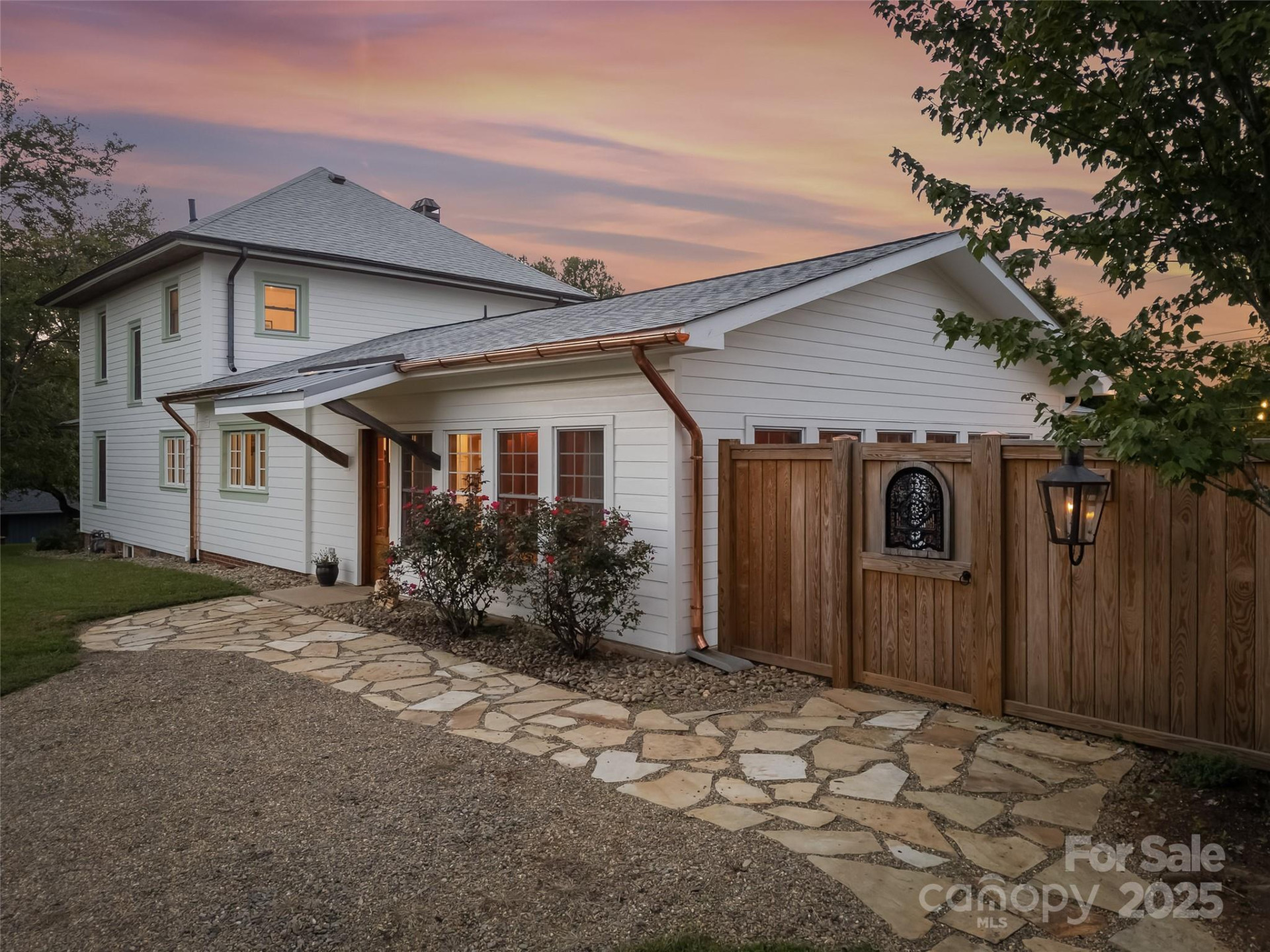 505 Country Club Road - Photo 3