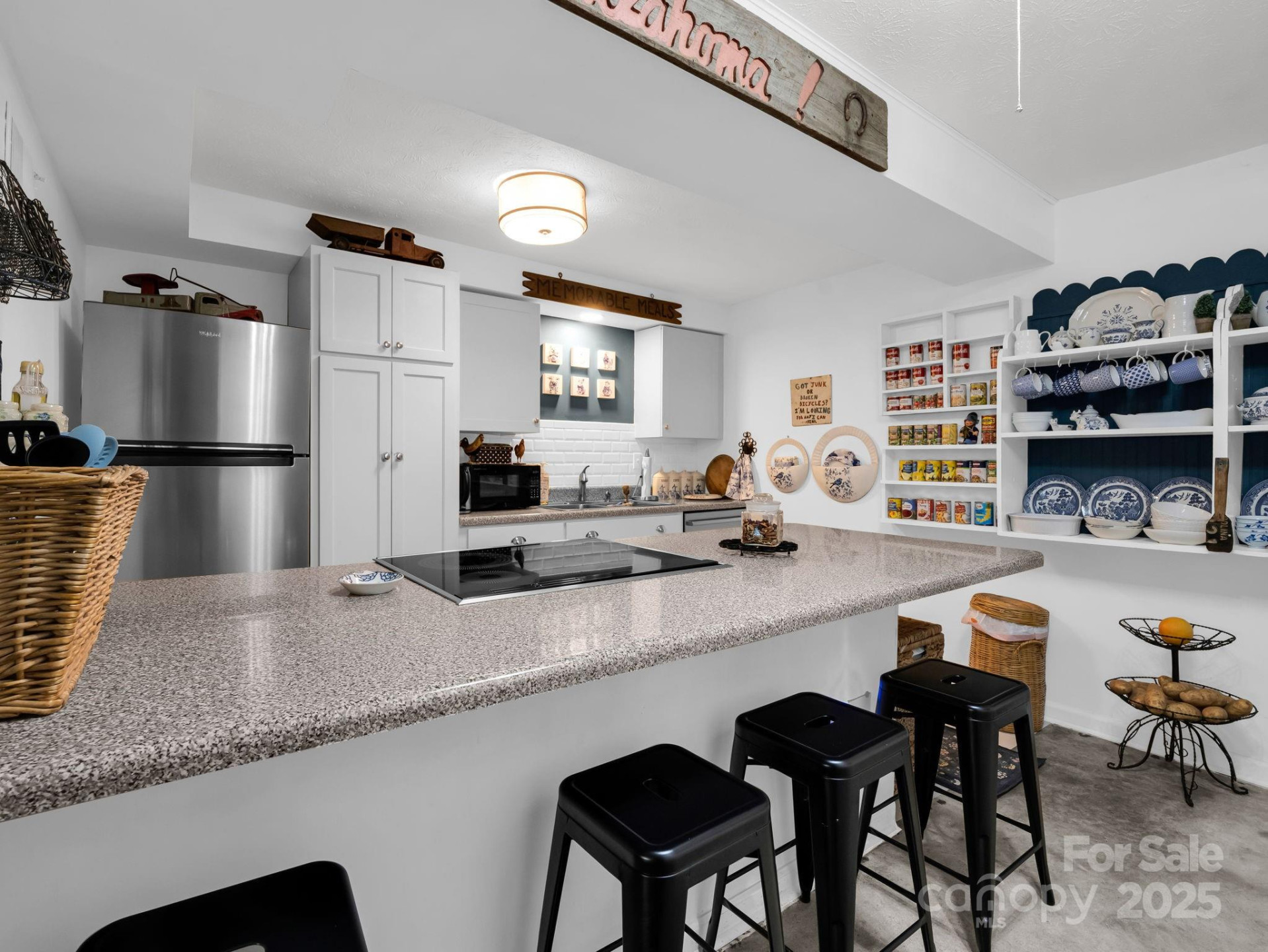 305 Grady Avenue - Photo 11