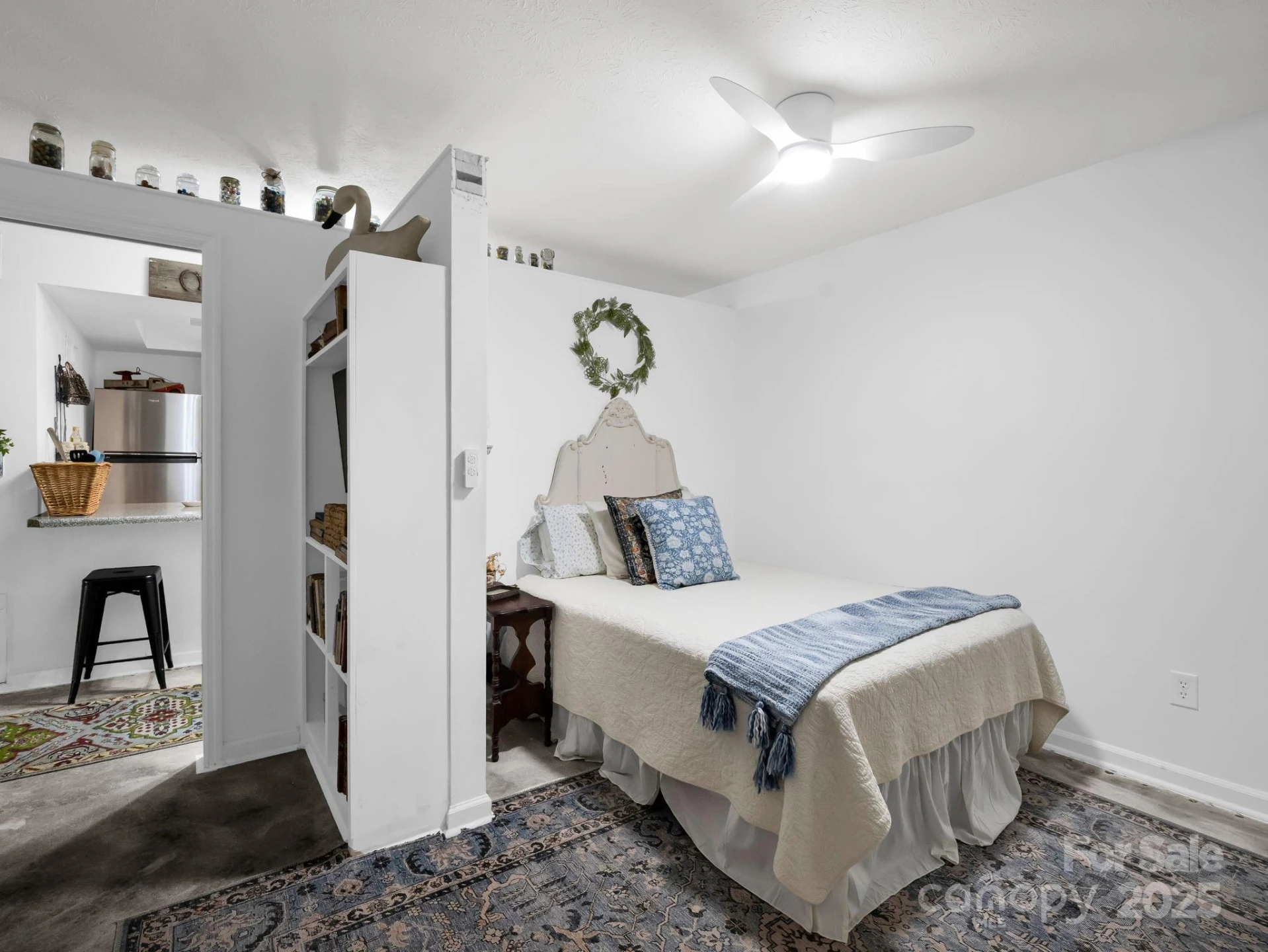 305 Grady Avenue - Photo 16