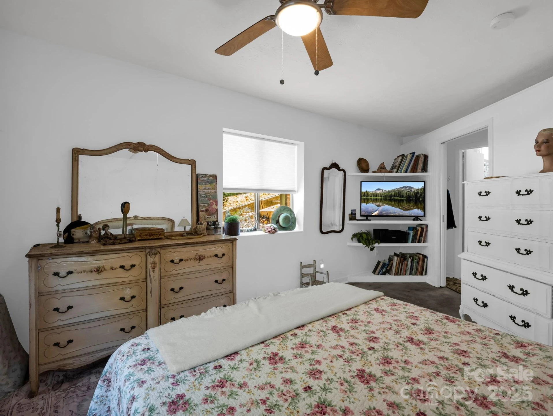 305 Grady Avenue - Photo 20
