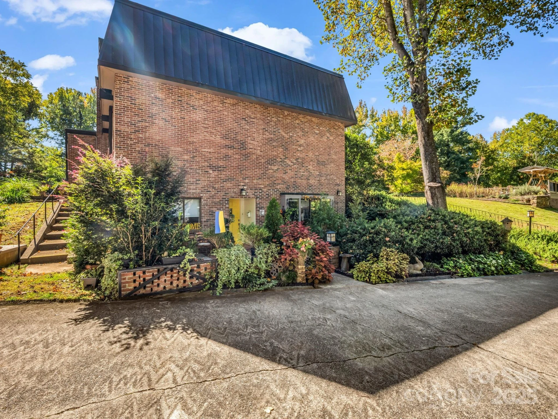305 Grady Avenue - Photo 24