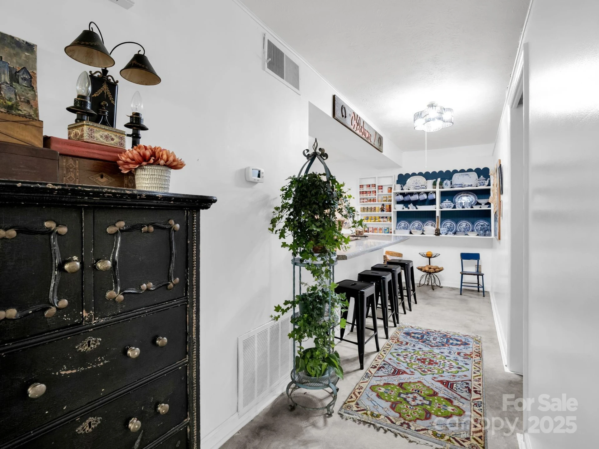 305 Grady Avenue - Photo 10