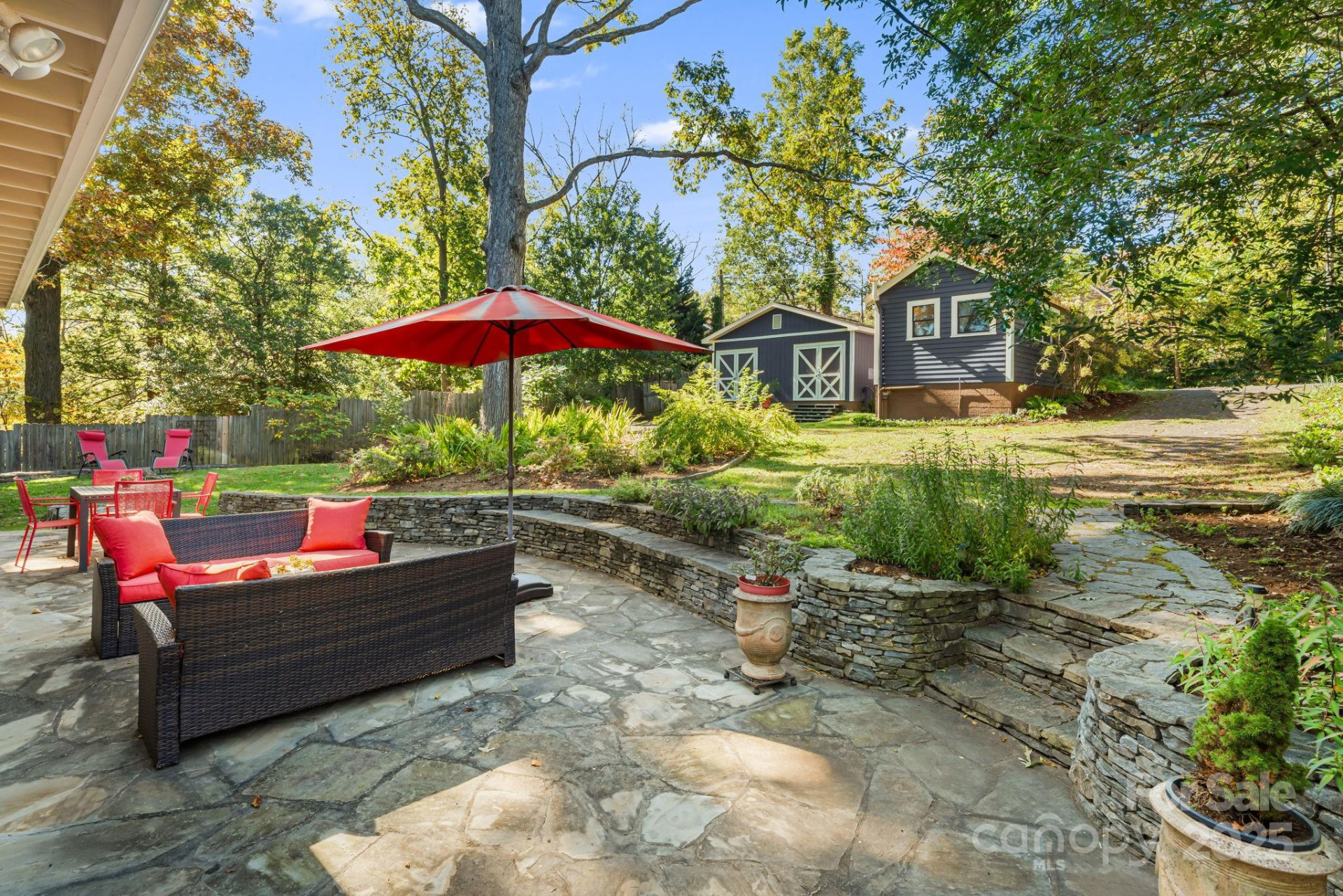 120 Flint Street - Photo 41