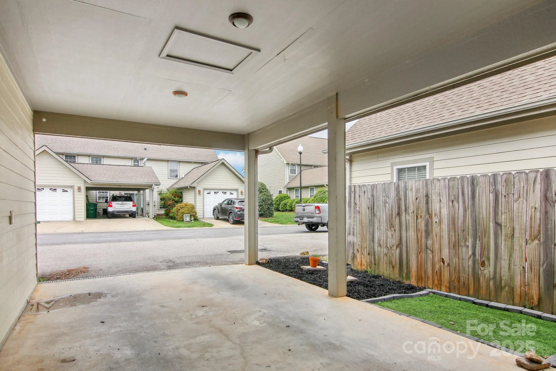 22 Rotunda Circle - Photo 29