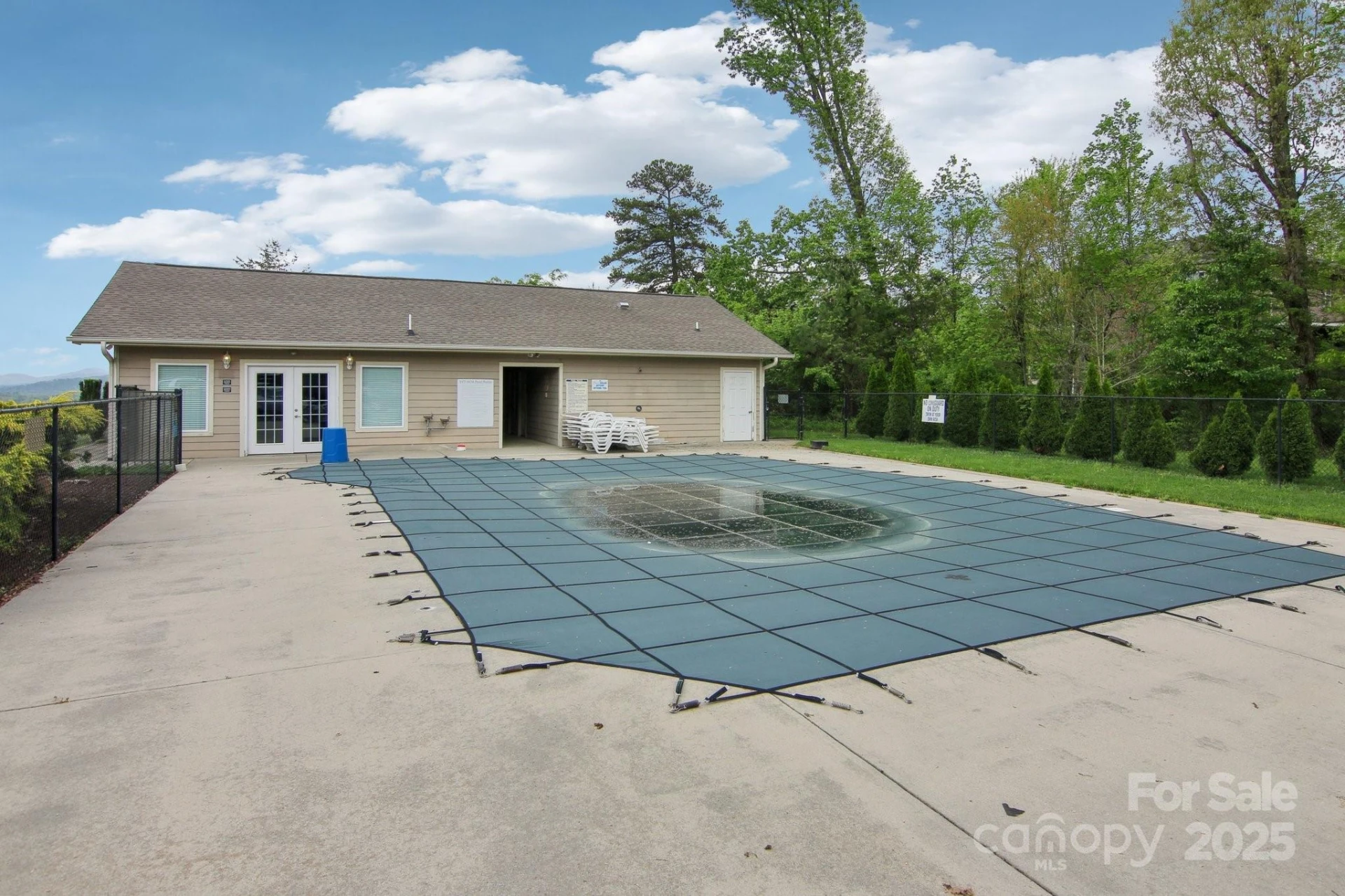 22 Rotunda Circle - Photo 33