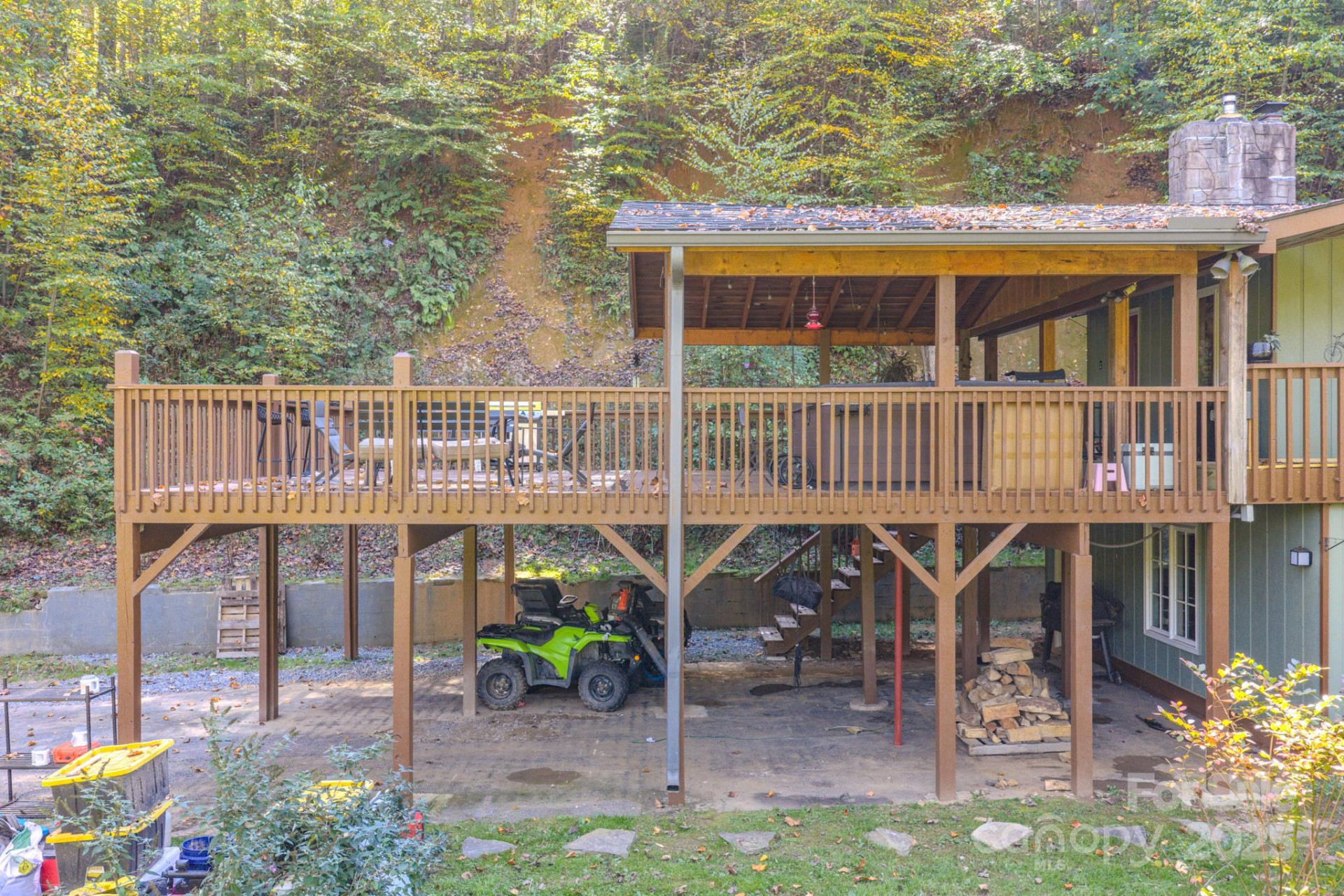 605 Country Club Drive - Photo 2