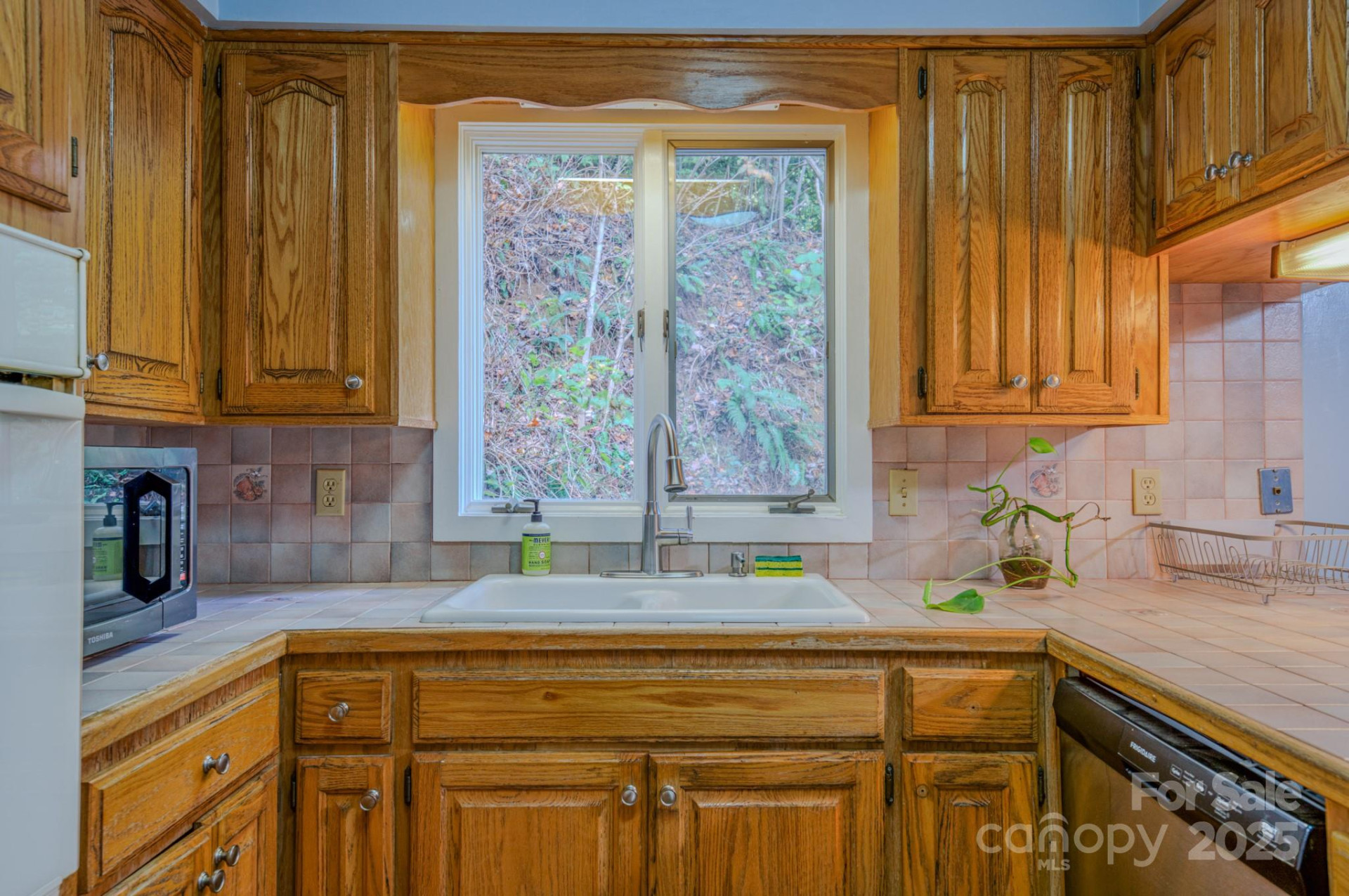 605 Country Club Drive - Photo 18