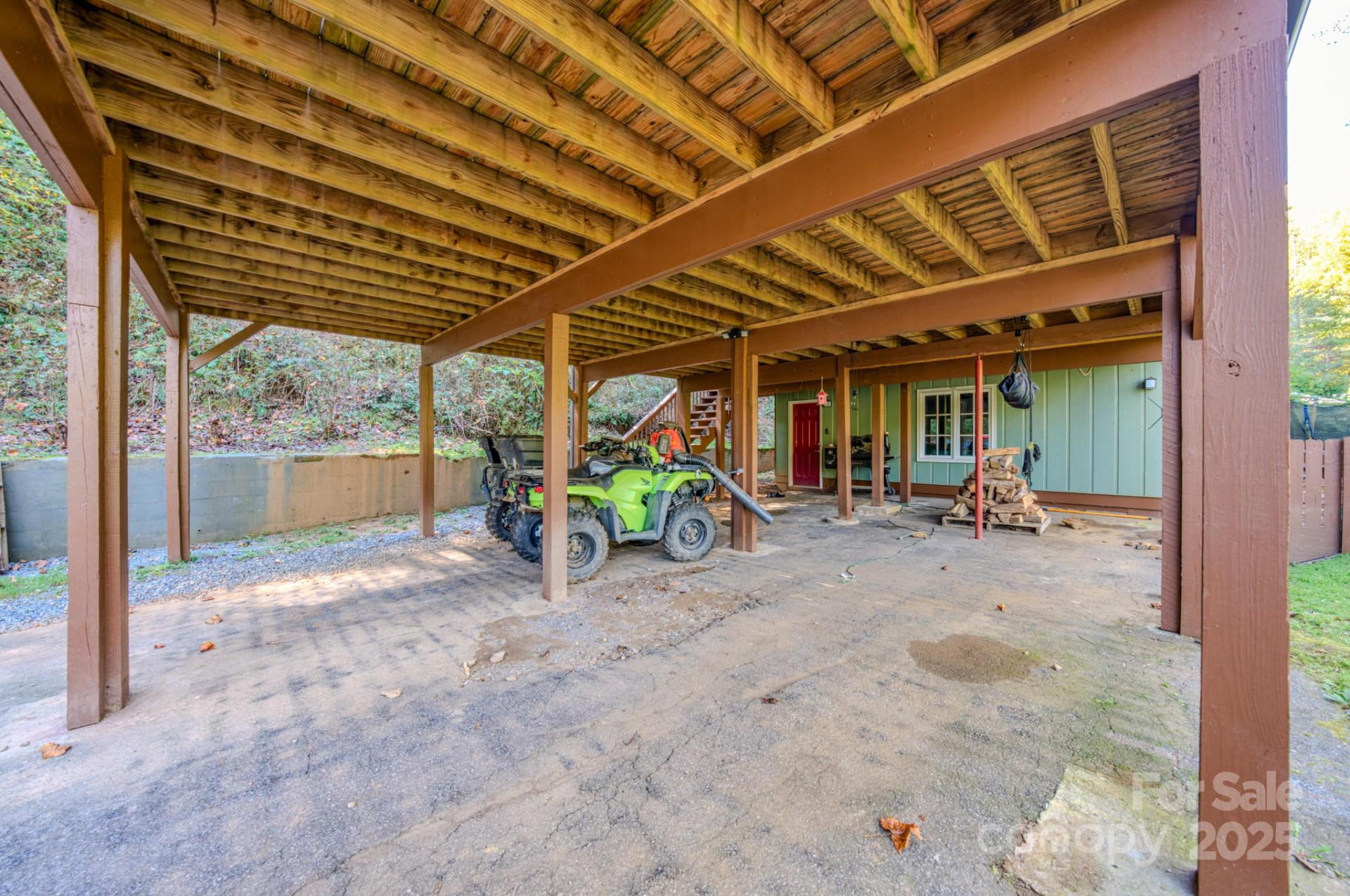 605 Country Club Drive - Photo 3