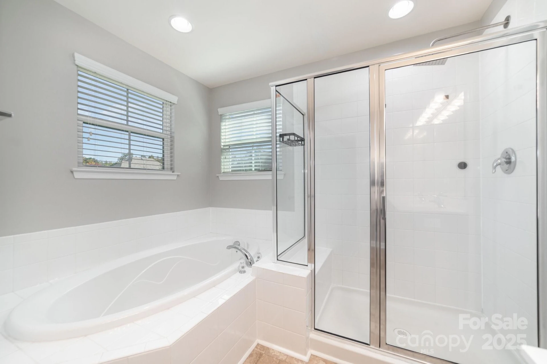 2677 Kinsley Avenue - Photo 19