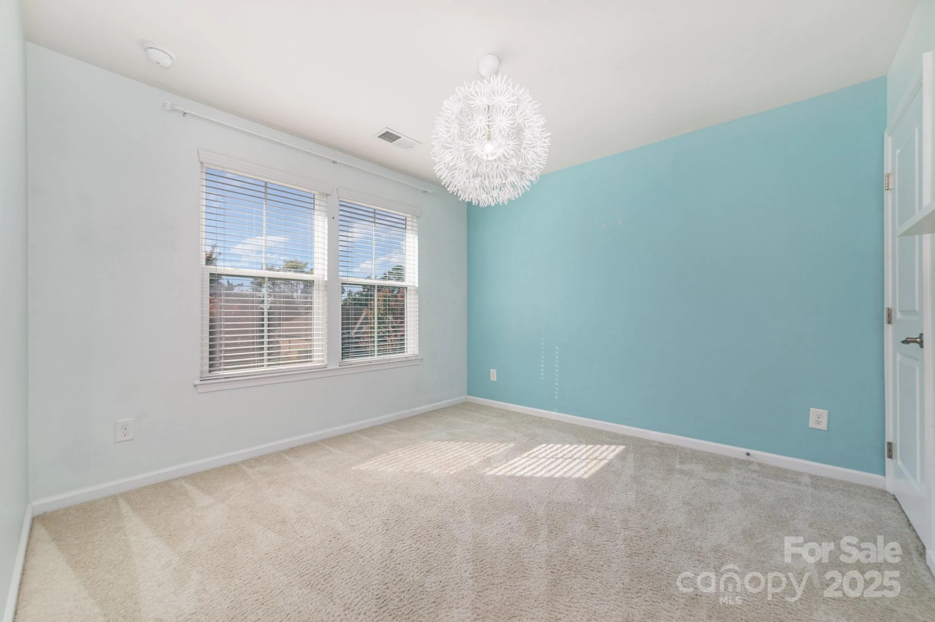 2677 Kinsley Avenue - Photo 20
