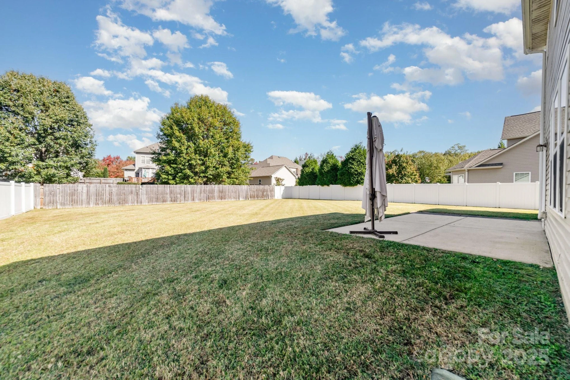2677 Kinsley Avenue - Photo 25