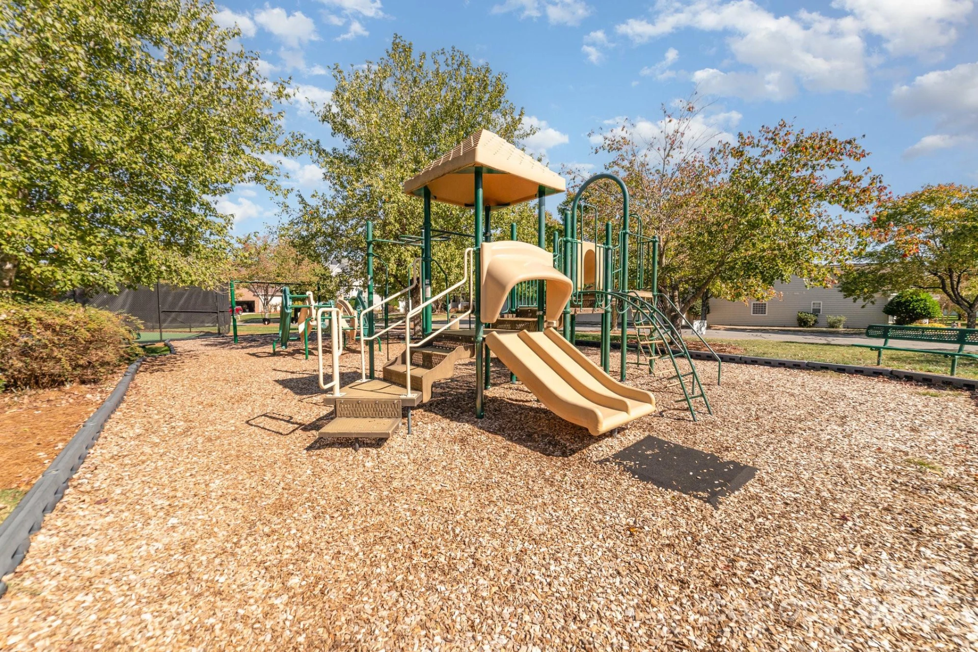 2677 Kinsley Avenue - Photo 30