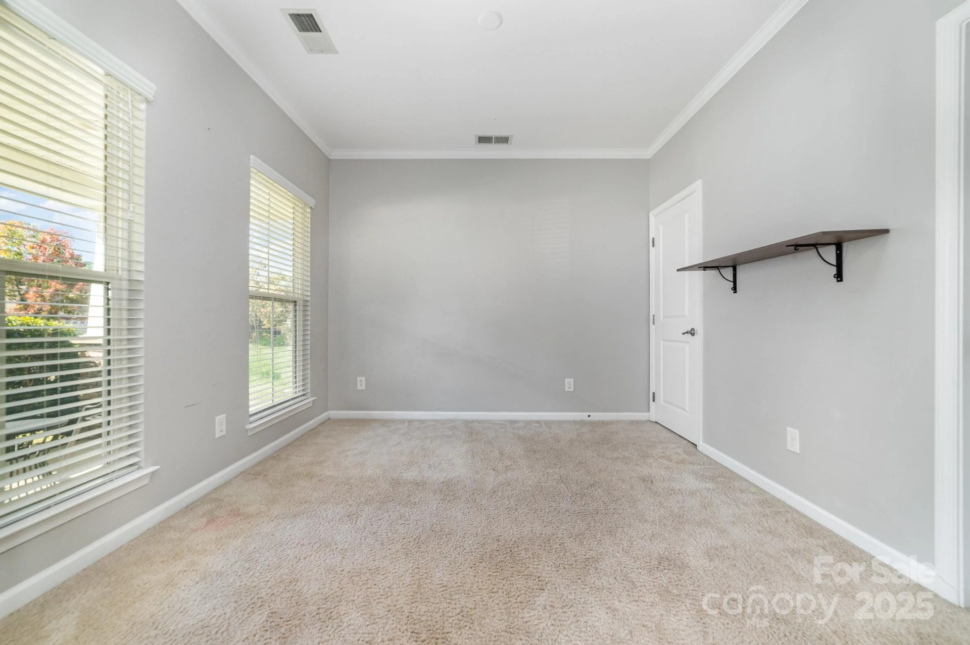 2677 Kinsley Avenue - Photo 4