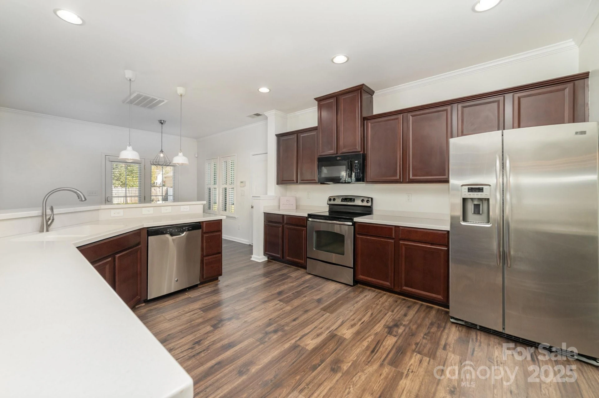 2677 Kinsley Avenue - Photo 7