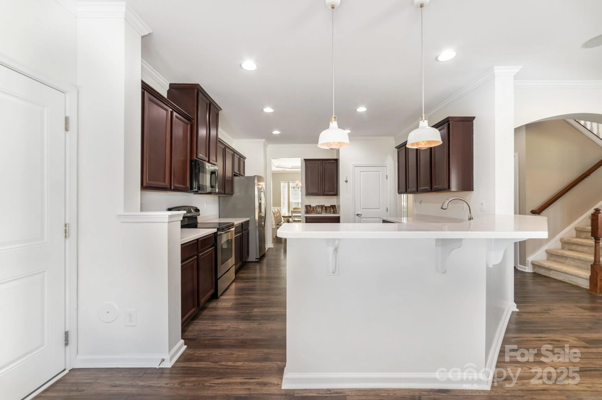 2677 Kinsley Avenue - Photo 10