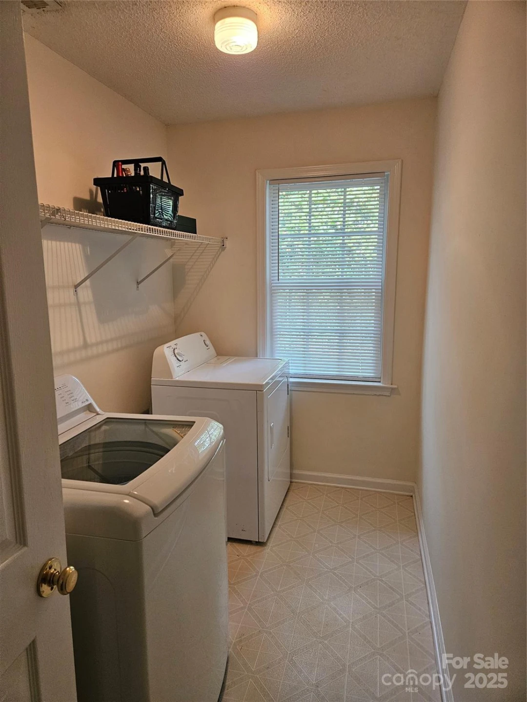 396 Glensprings Drive - Photo 14