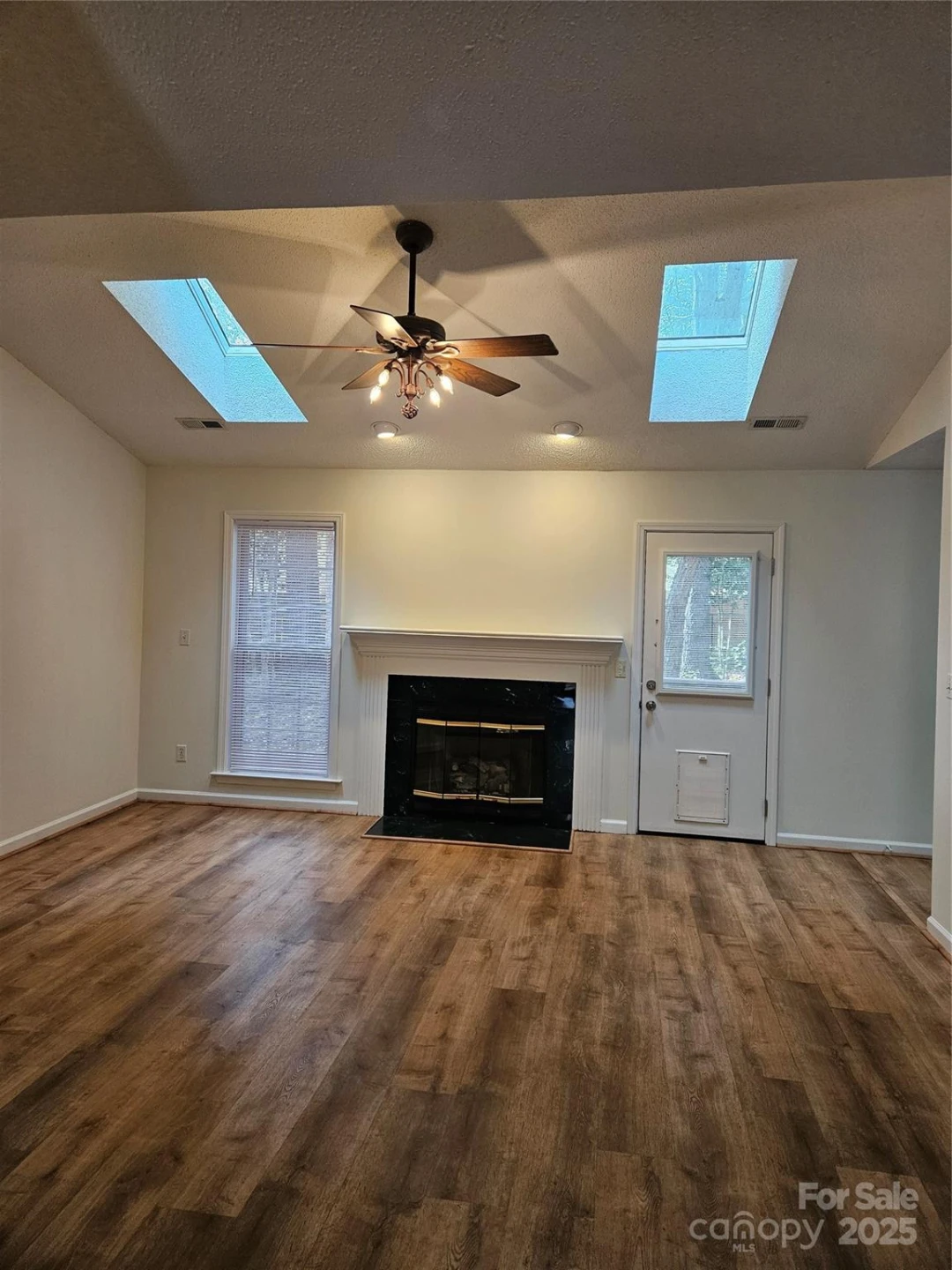 396 Glensprings Drive - Photo 5