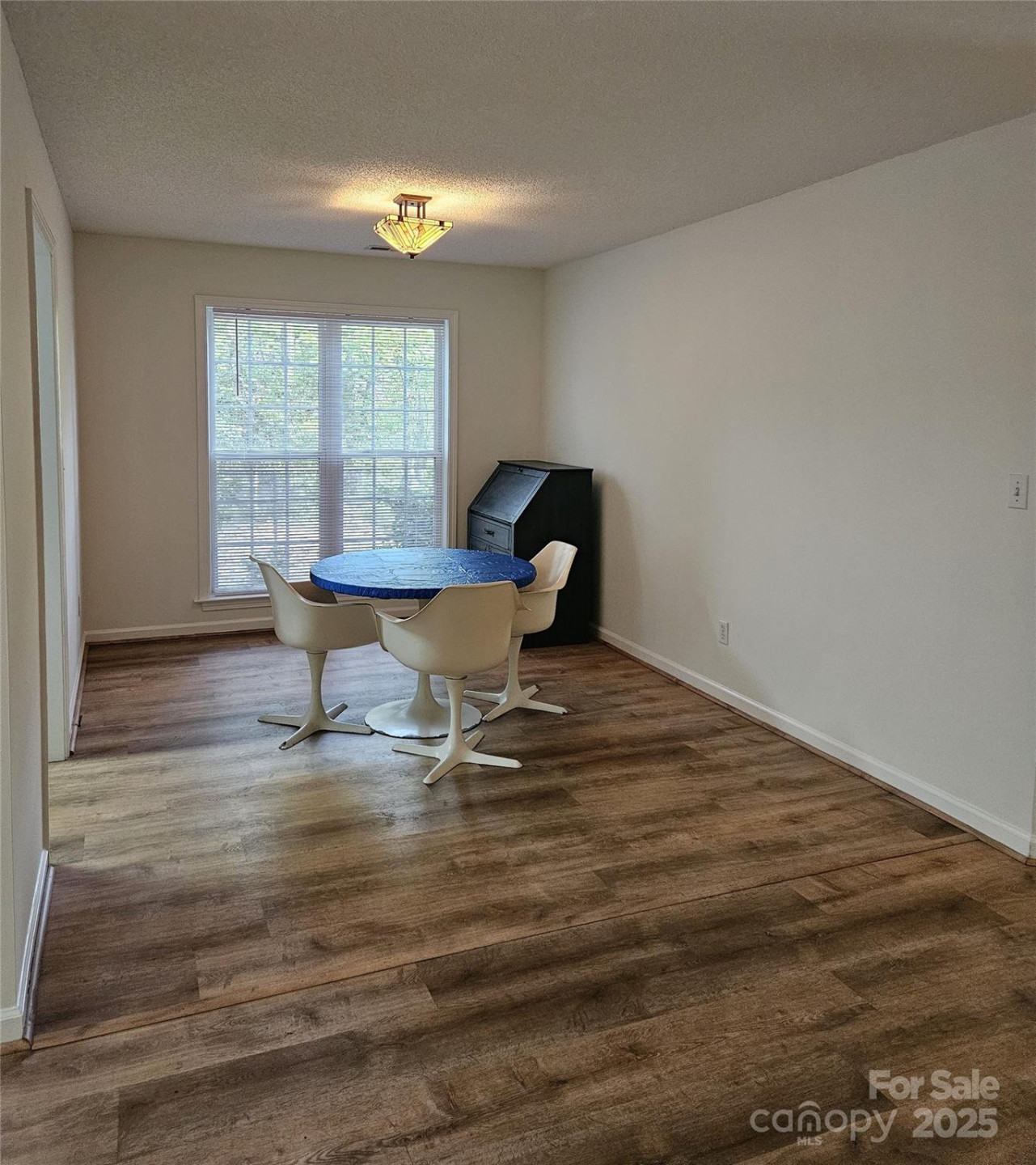 396 Glensprings Drive - Photo 9