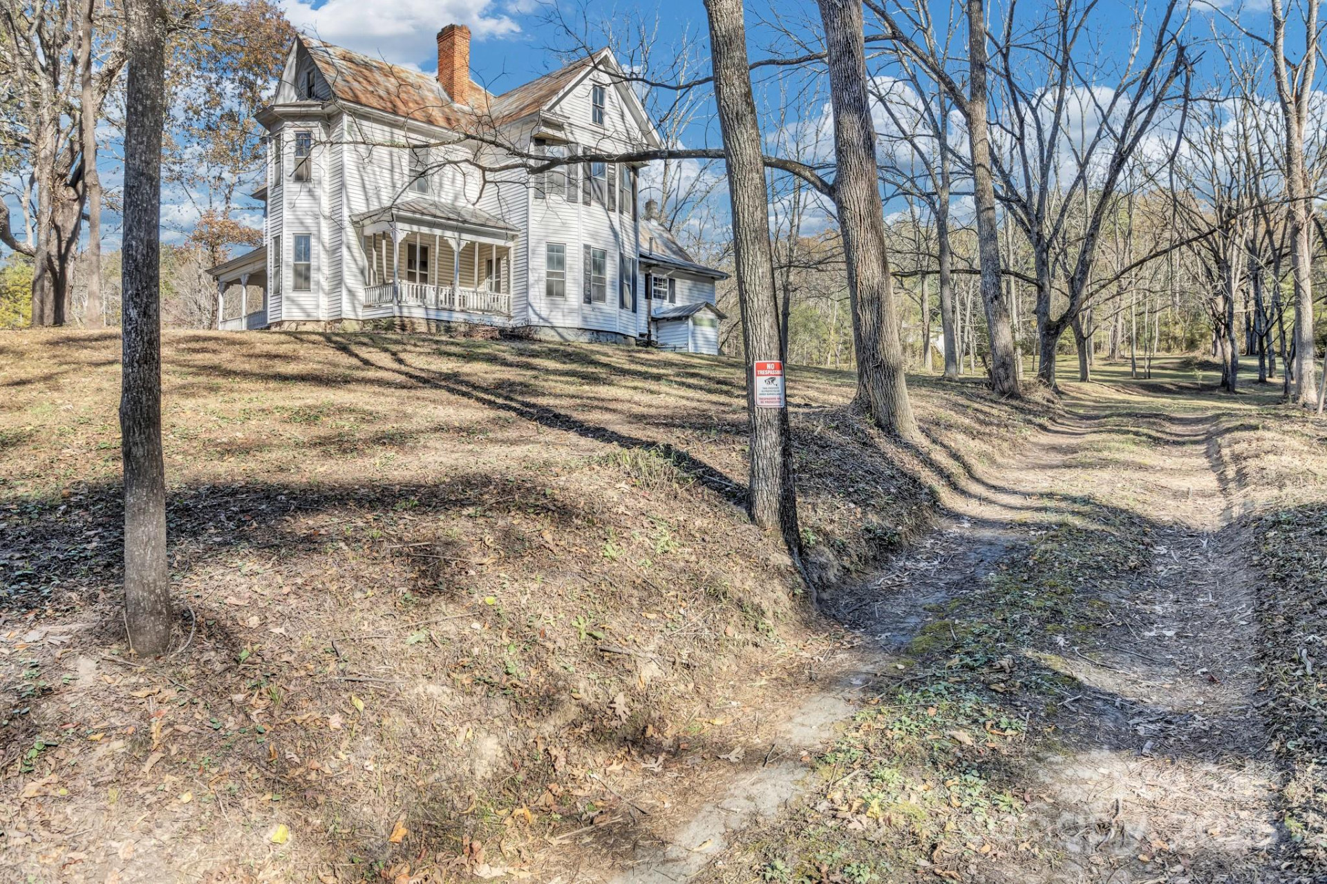 143 Sharon Road - Photo 3